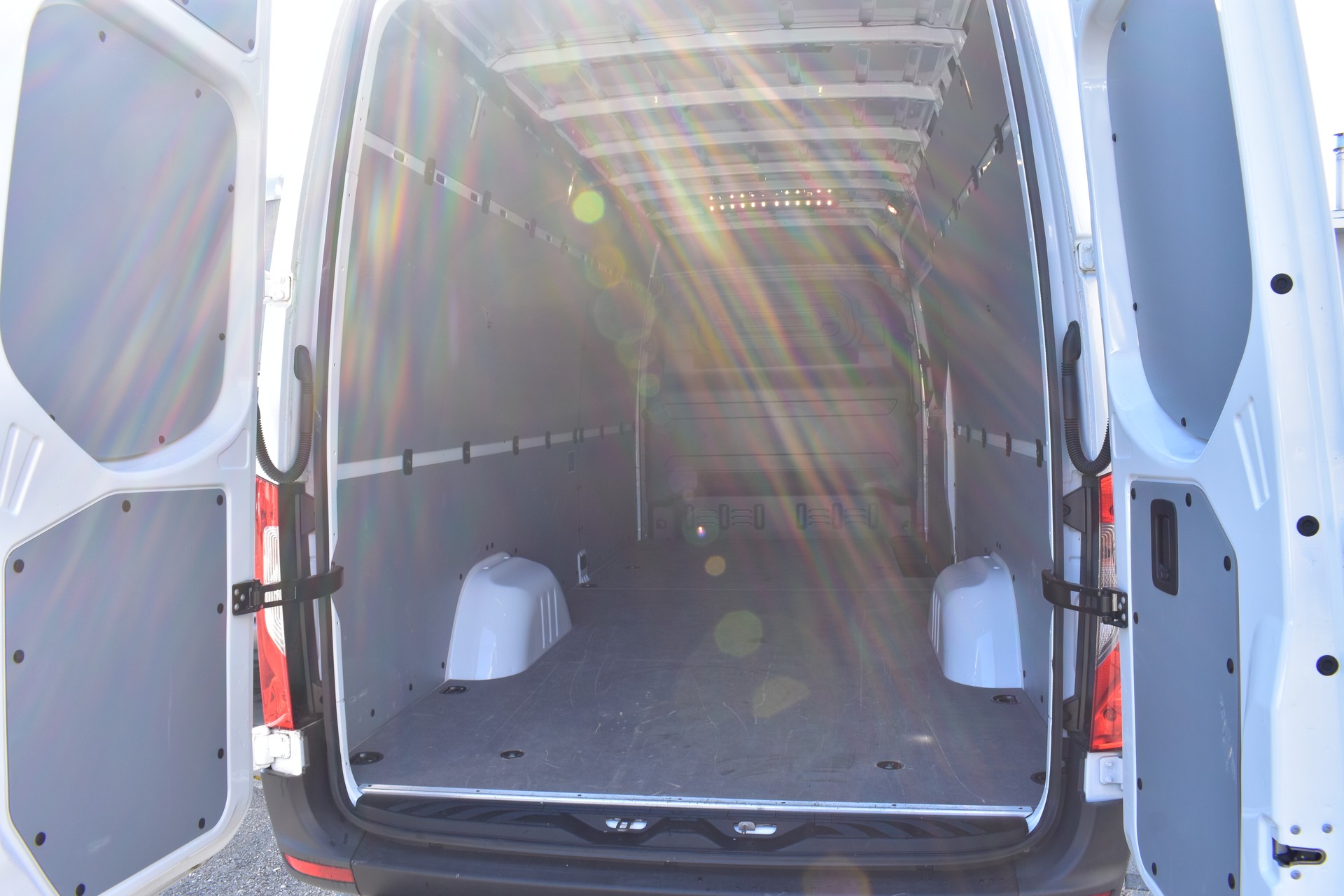 MERCEDES-BENZ Sprinter 317 CDI Lang 9G-TRONIC-image-4