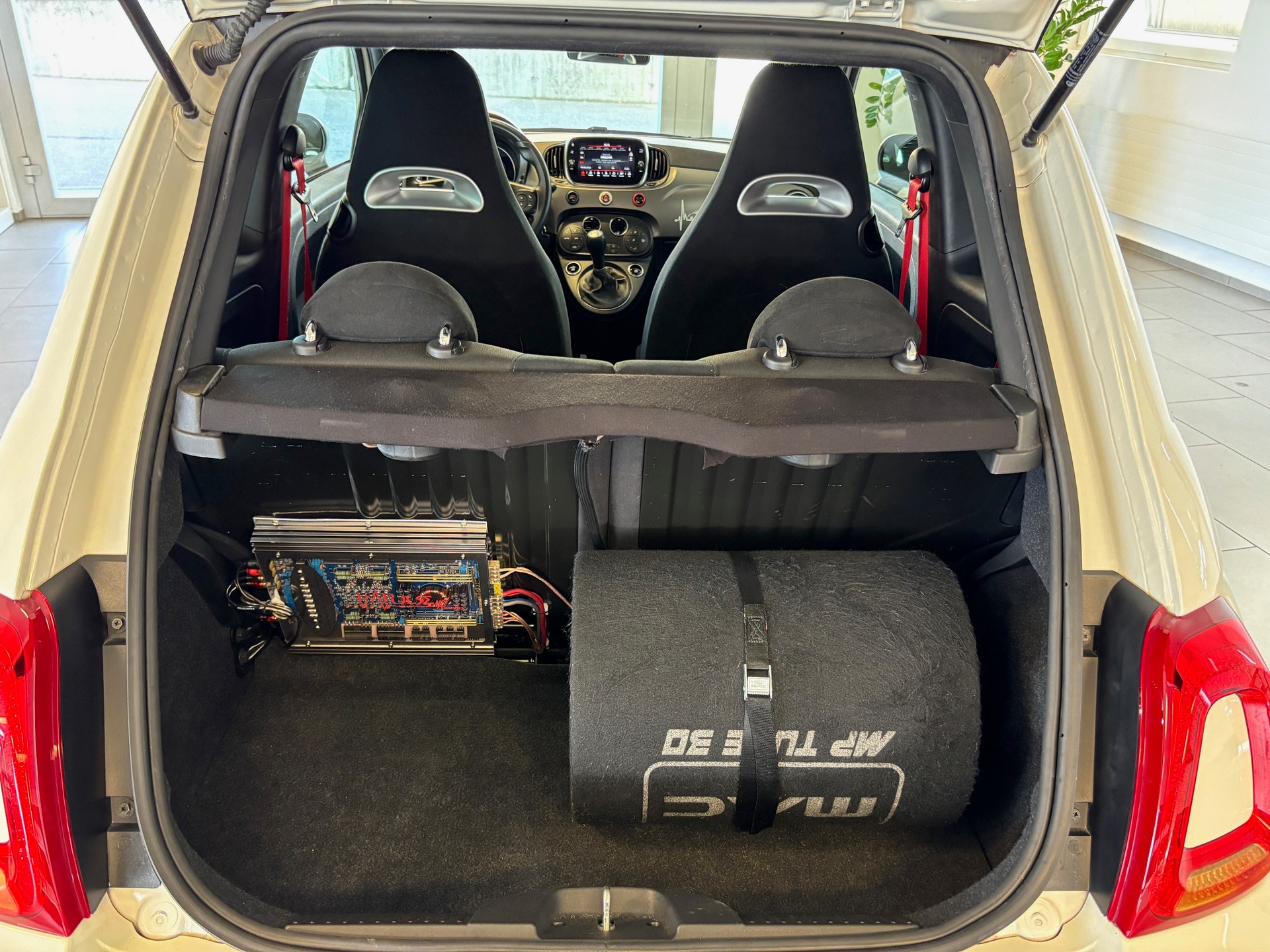 FIAT 595 1.4 16V Turbo Abarth Pista-image-12