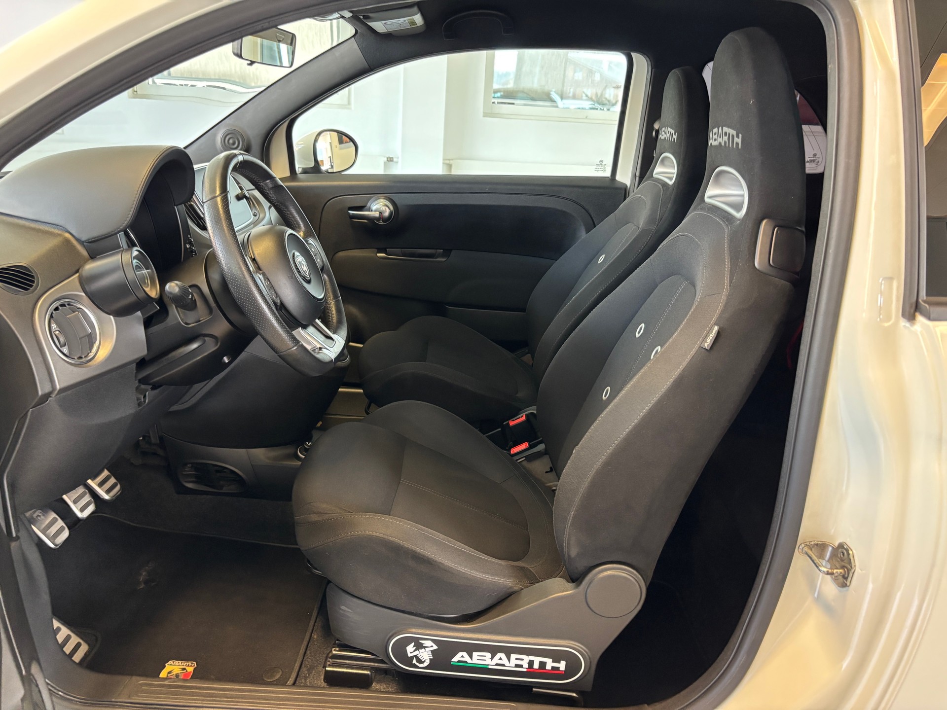 FIAT 595 1.4 16V Turbo Abarth Pista-image-7
