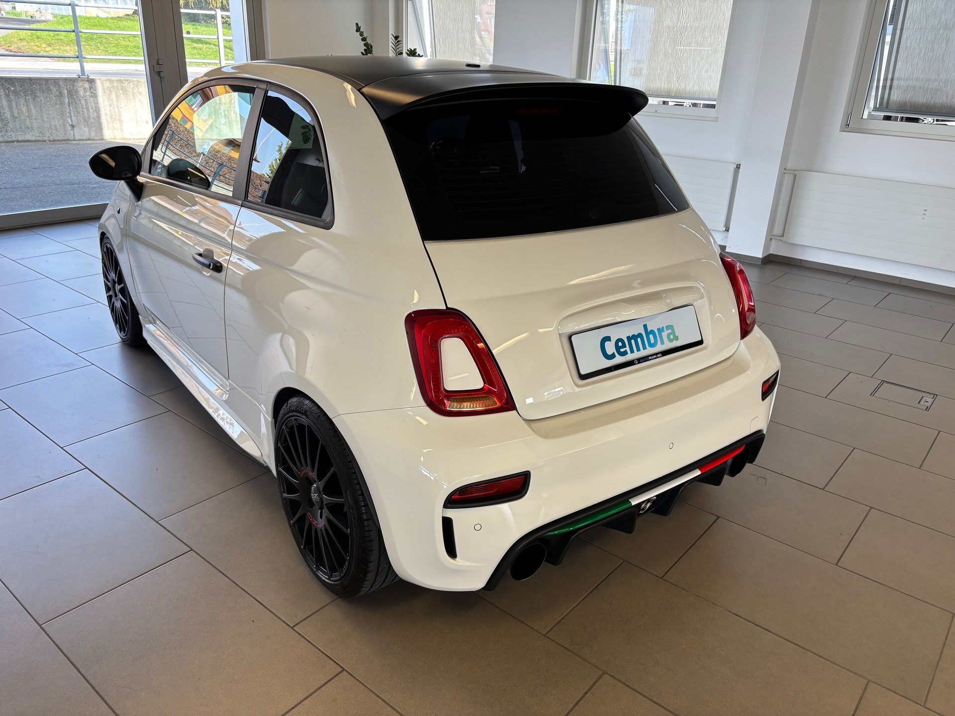 FIAT 595 1.4 16V Turbo Abarth Pista-image-4