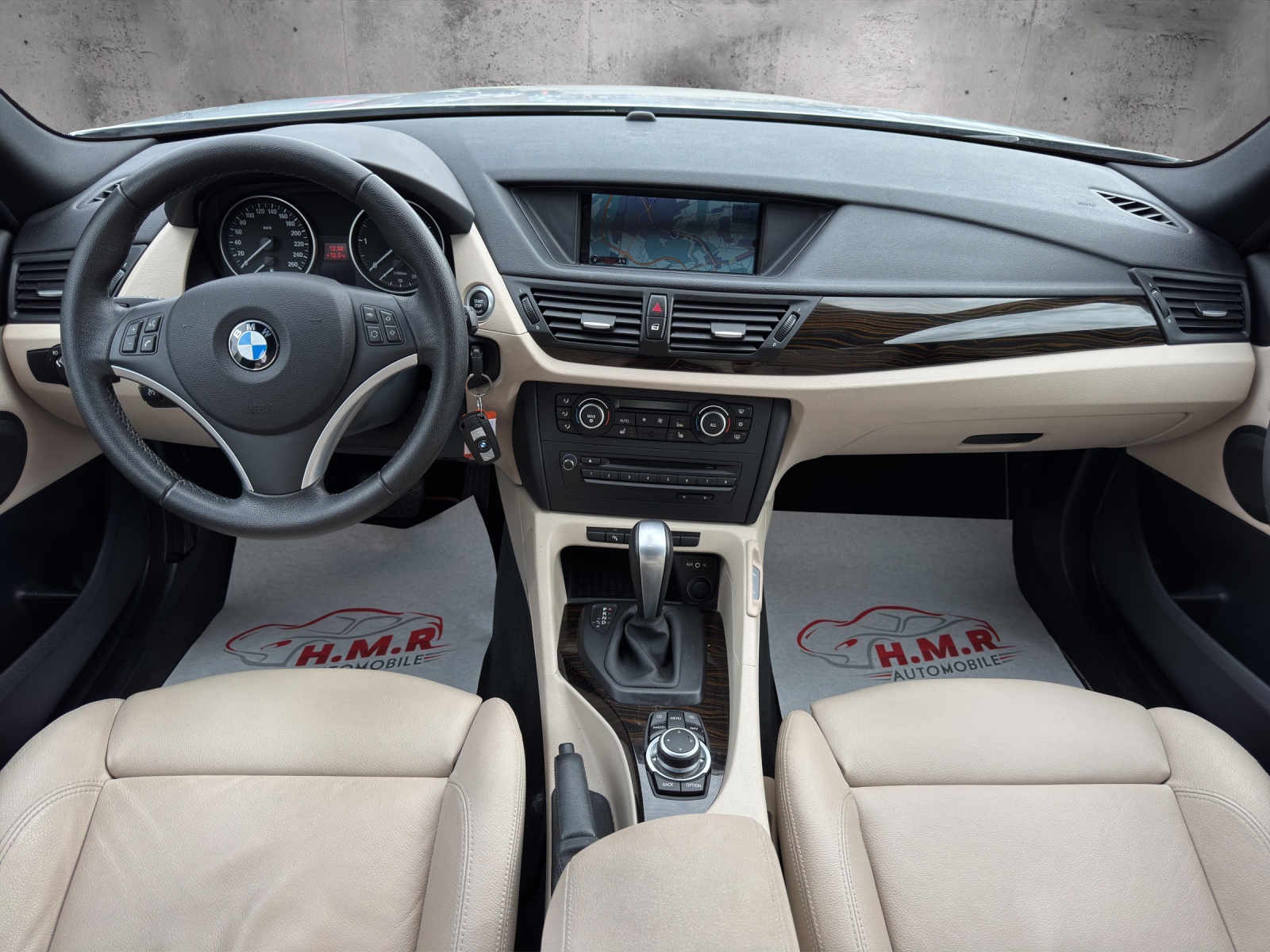 BMW X1 xDrive 20d Steptronic-image-9