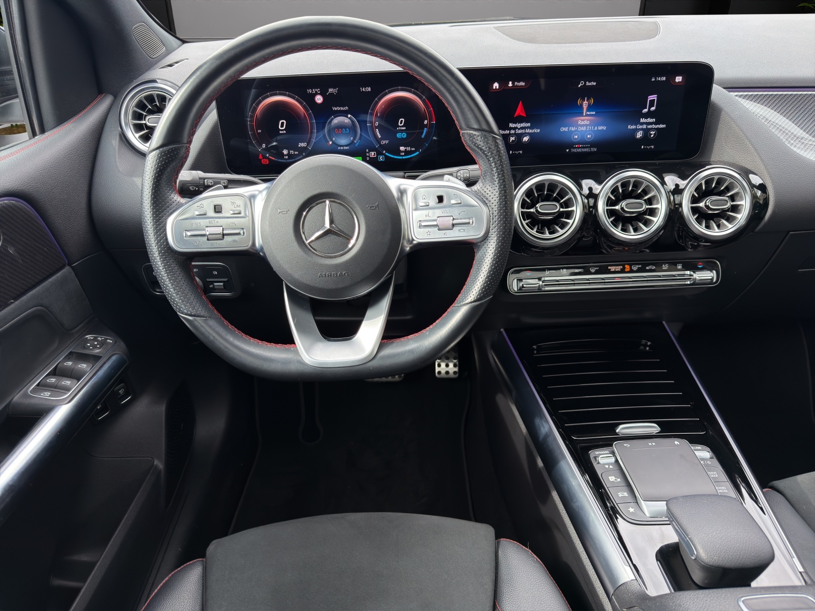 Image MERCEDES-BENZ B-250 B 250 e AMG Line