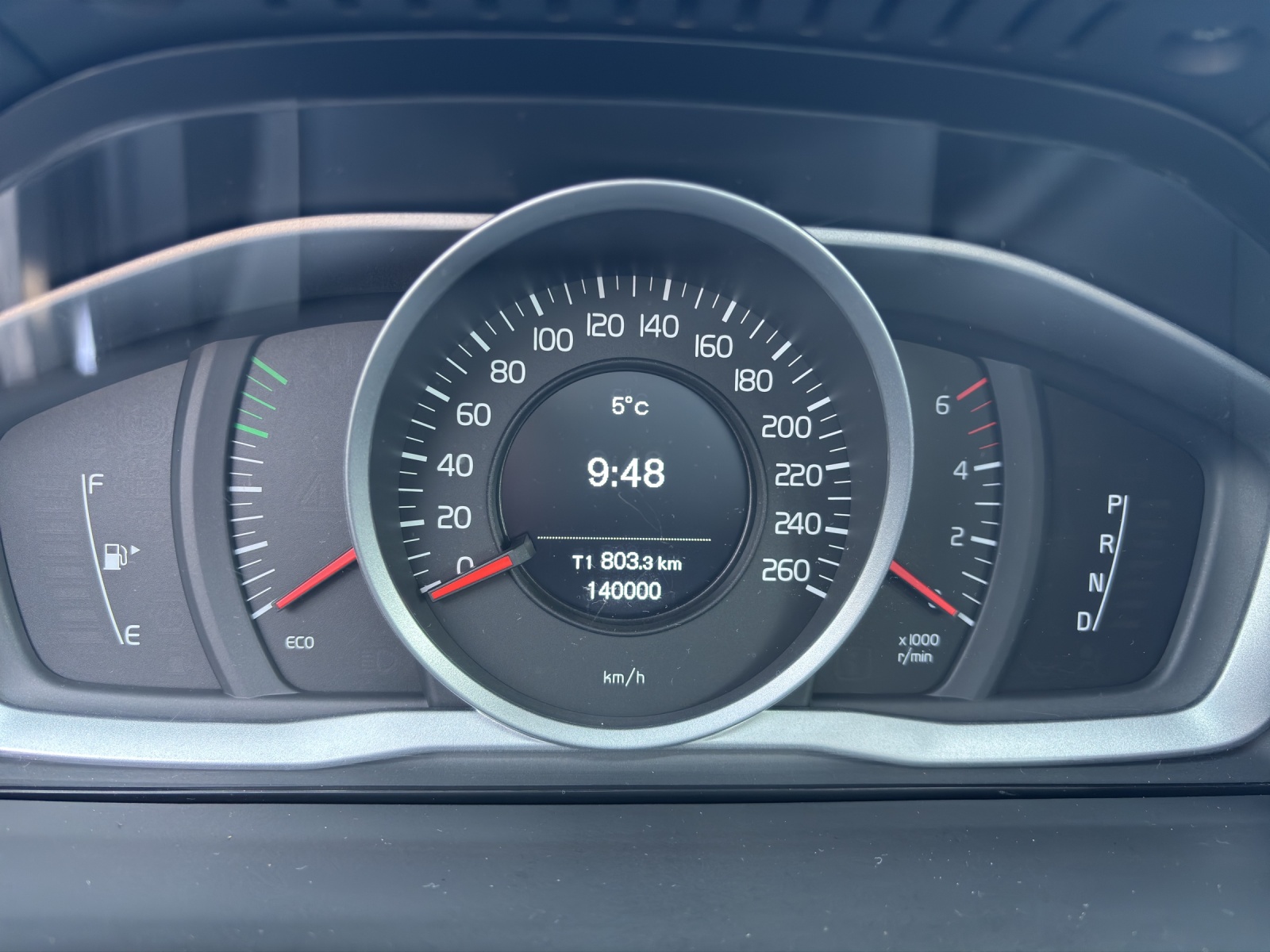 VOLVO XC70 2.4 D4 Family Ed. AWD-image-3