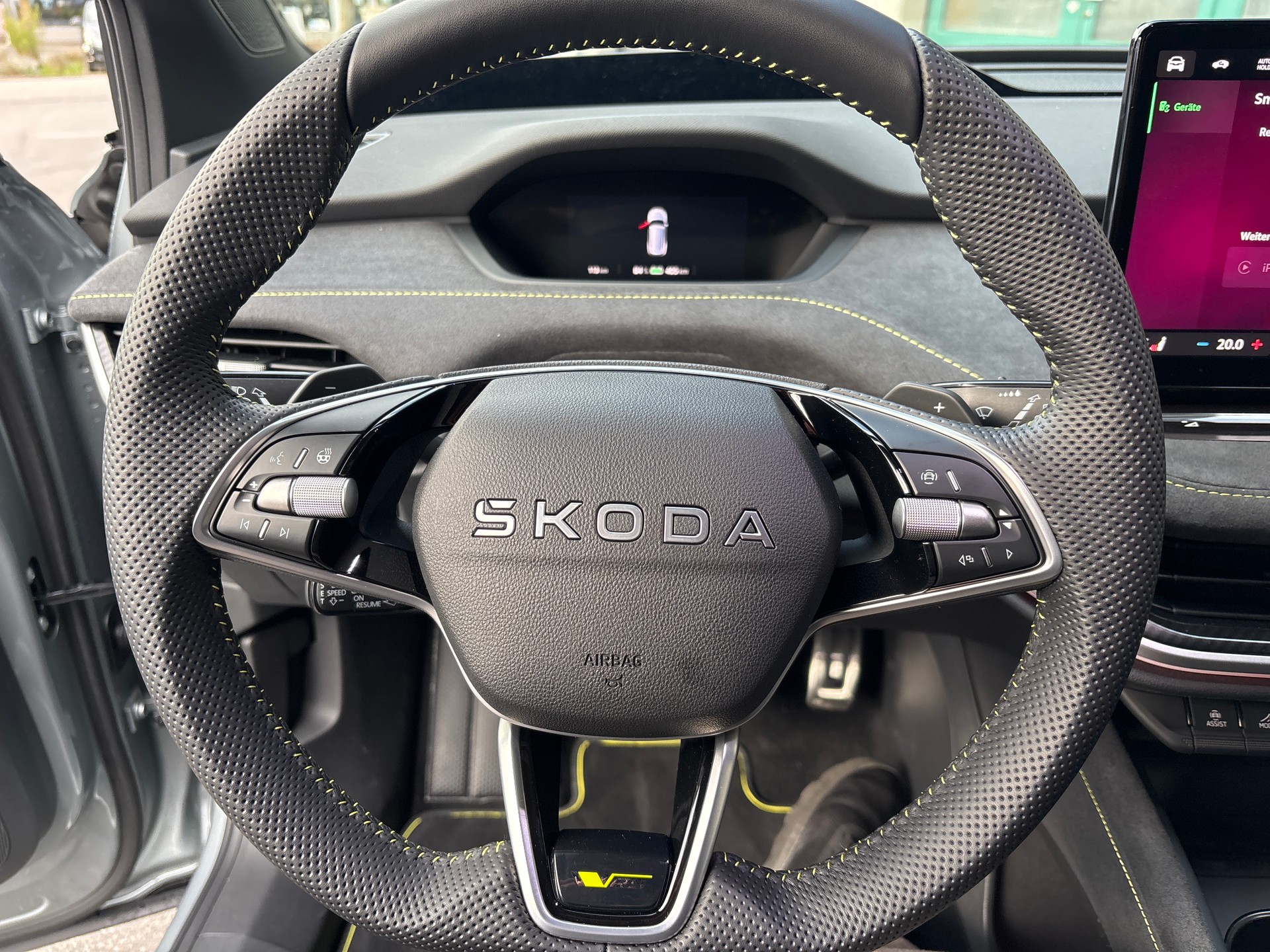 SKODA Elroq 85 RS 4x4-image-11