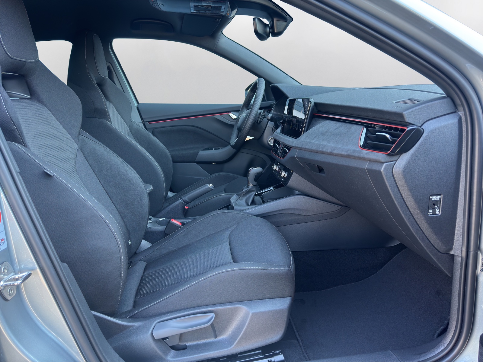 SKODA Scala 1.5 TSI Dynamic DSG-image-13