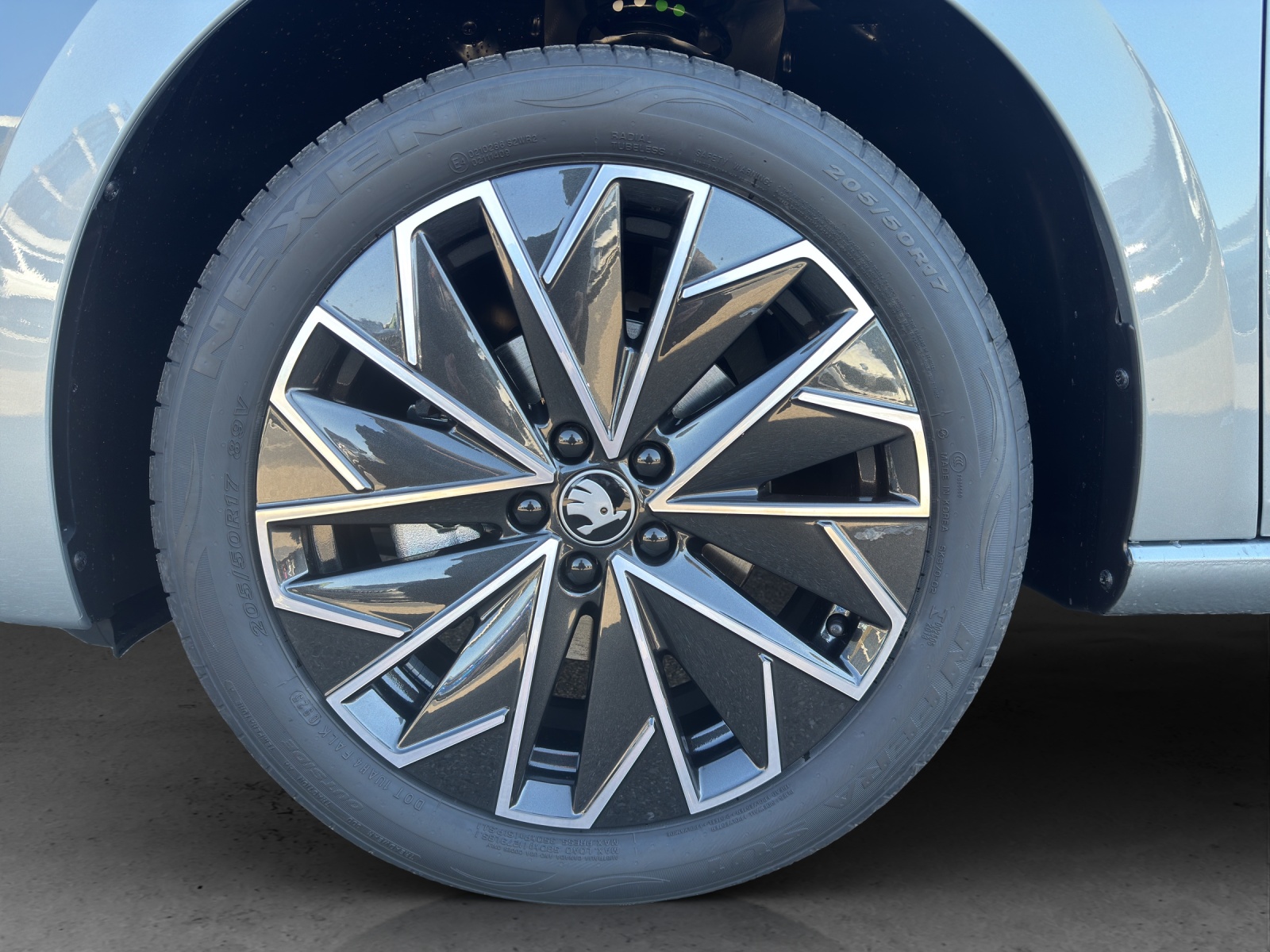 SKODA Scala 1.5 TSI Dynamic DSG-image-12