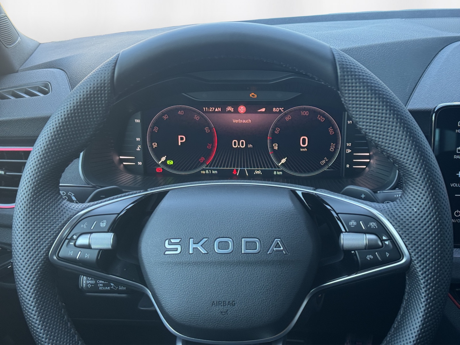 SKODA Scala 1.5 TSI Dynamic DSG-image-7