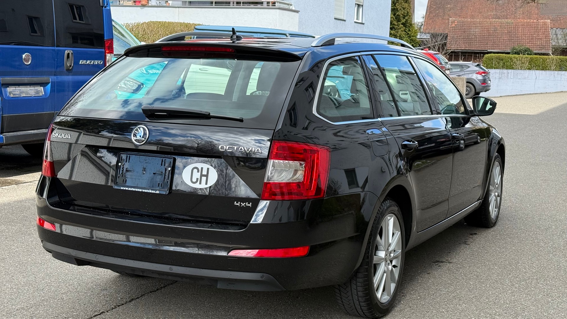 SKODA Octavia Combi 2.0 TDI Ambition 4x4 DSG-image-5