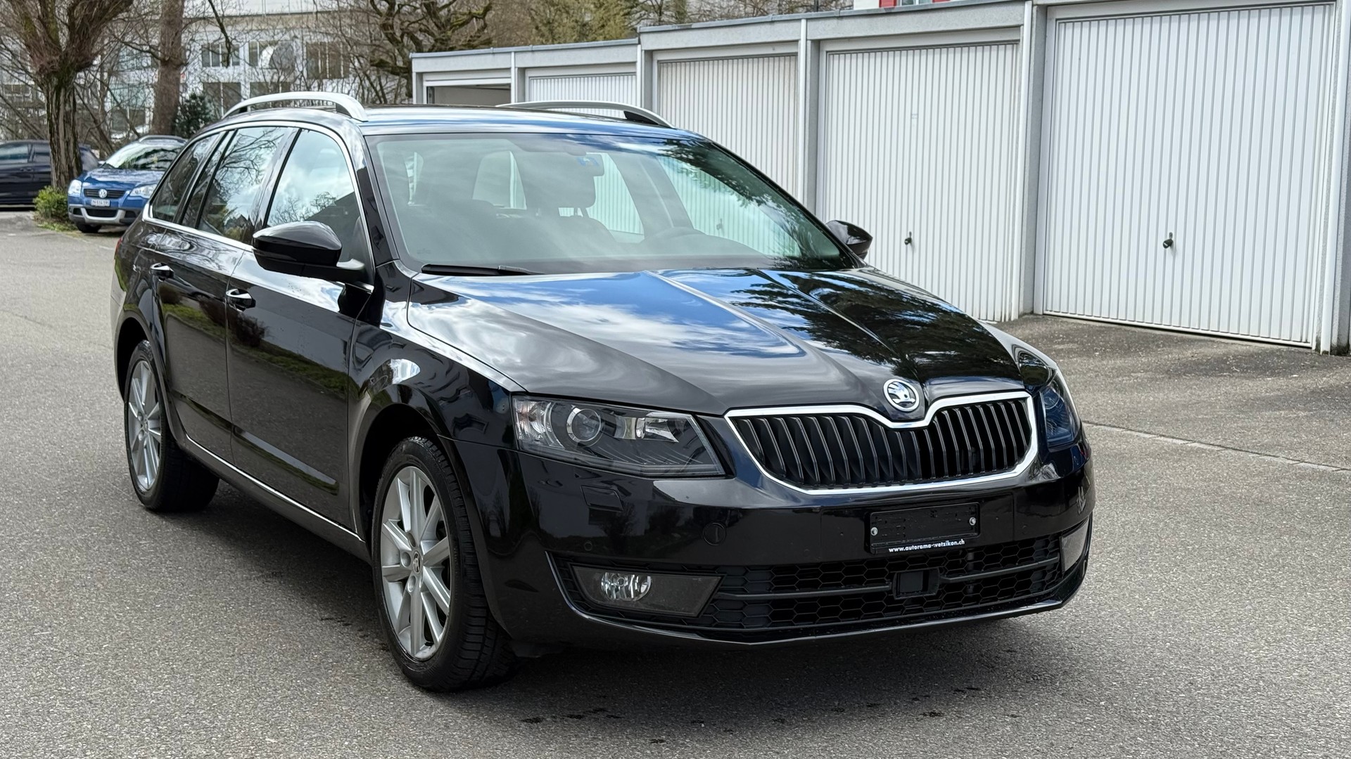 SKODA Octavia Combi 2.0 TDI Ambition 4x4 DSG-image-4