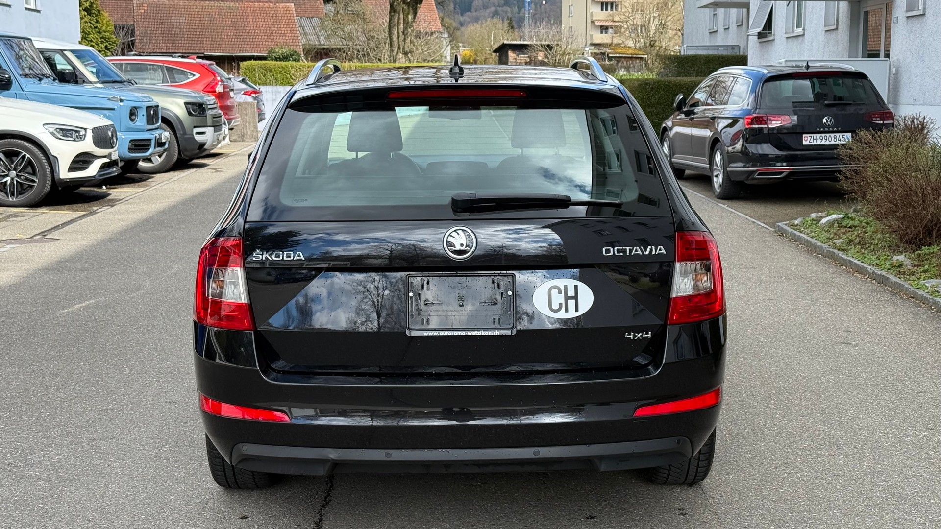 SKODA Octavia Combi 2.0 TDI Ambition 4x4 DSG-image-8
