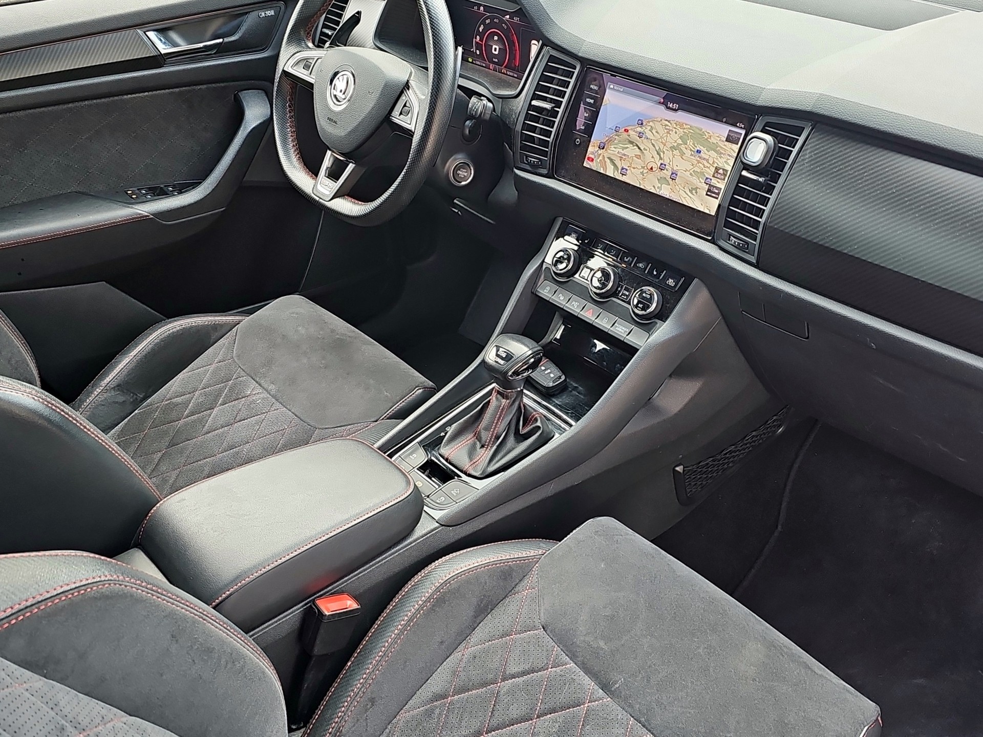 SKODA Kodiaq 2.0 Bi-TDI SCR RS 4x4 DSG-image-23