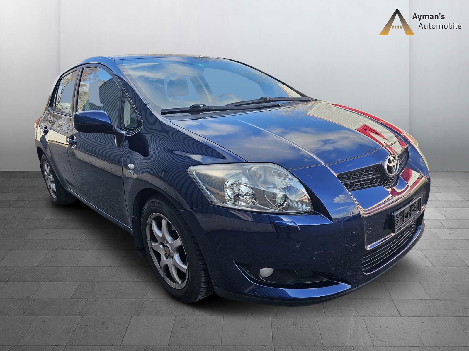 TOYOTA Auris 2.2 D-4D CleanPower Linea Sol Premium-image-2