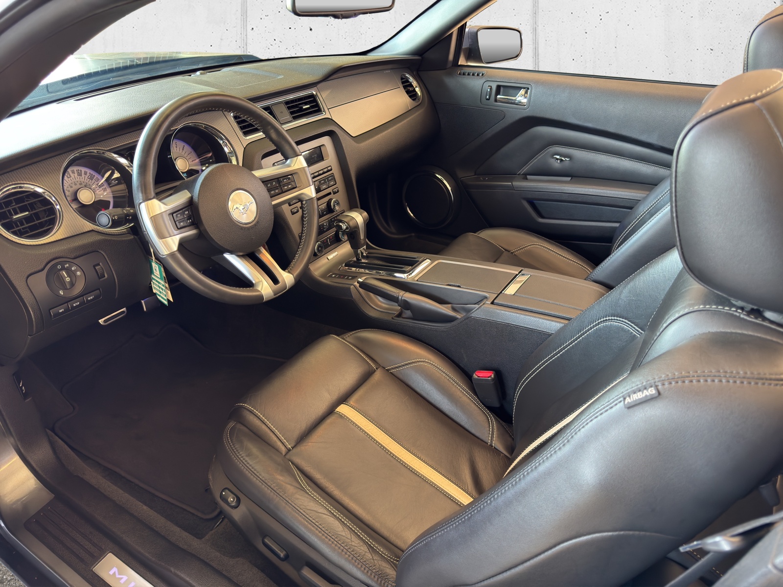 FORD GT Cabrio-image-8