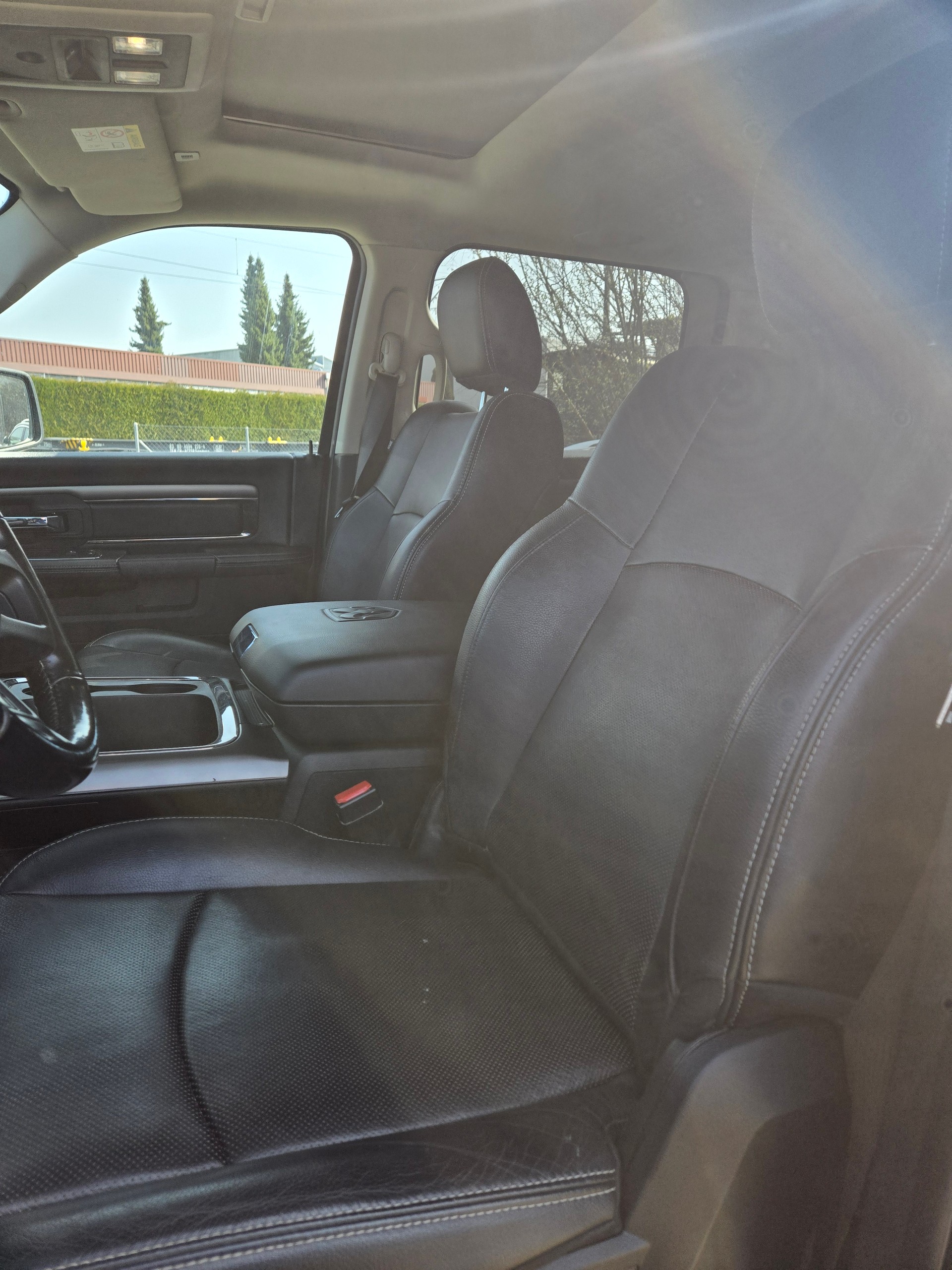 DODGE 1500 Crew Cab-image-3
