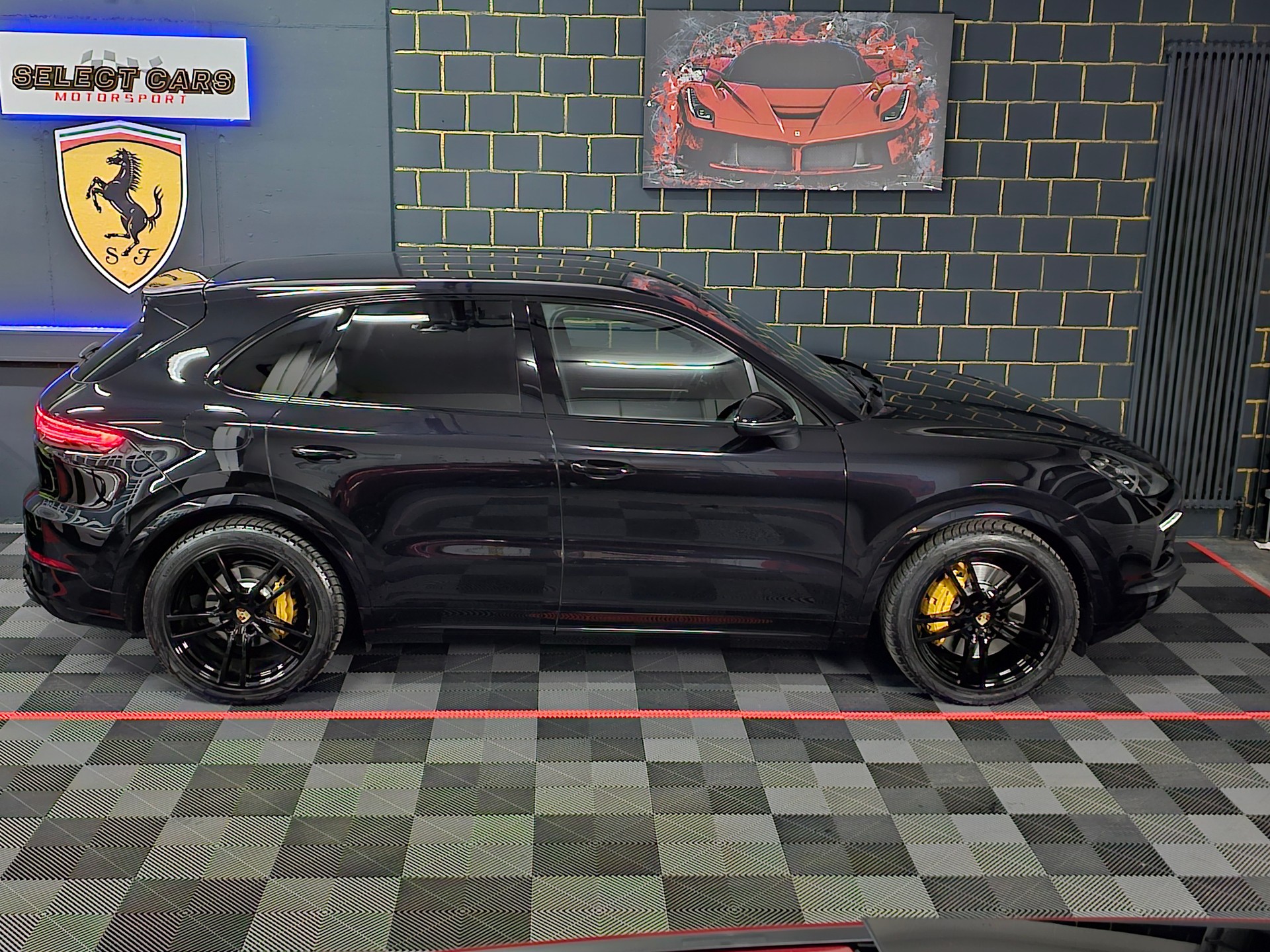 PORSCHE Cayenne S Turbo Look-image-4
