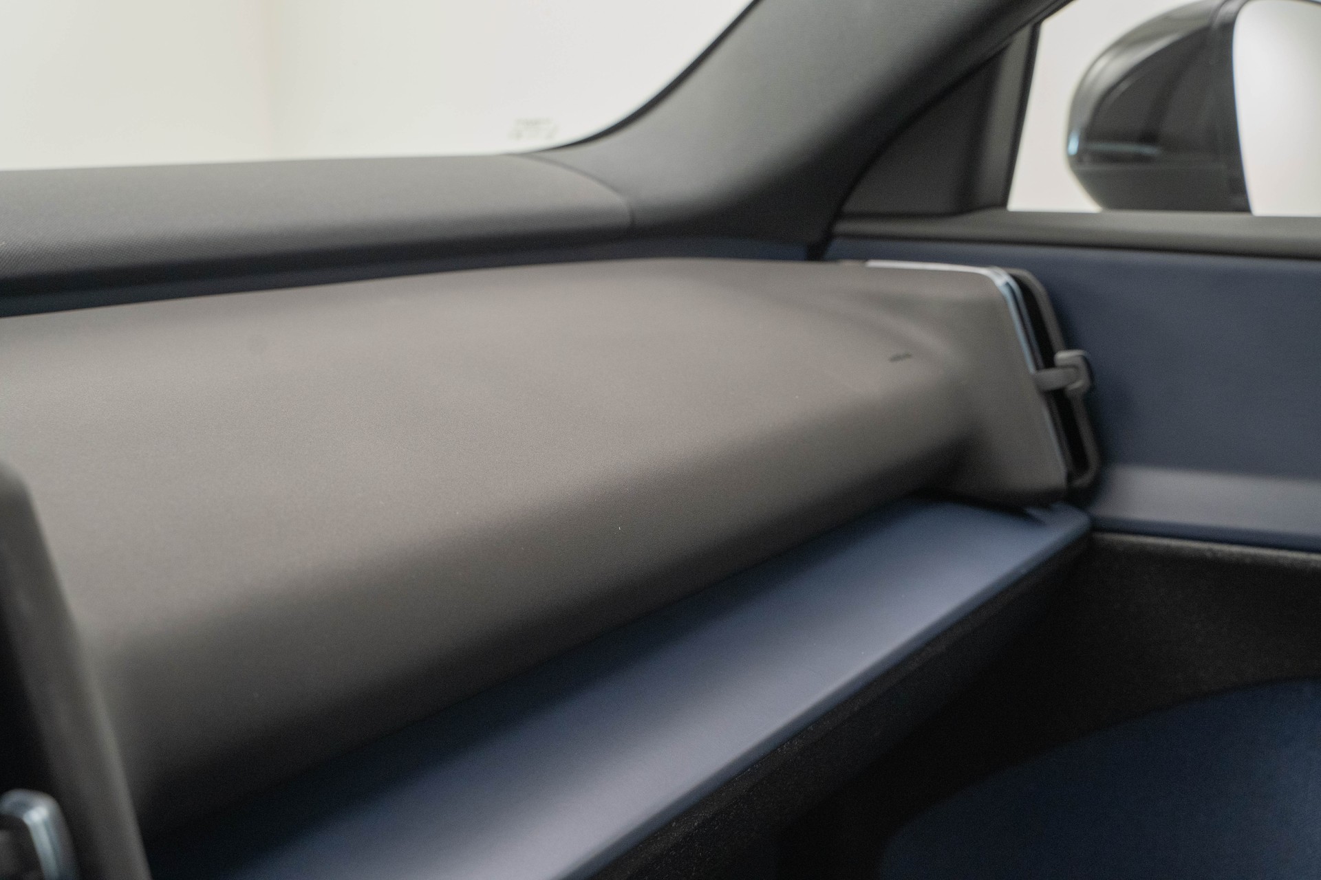 VOLVO EX30 E60 Core-image-11