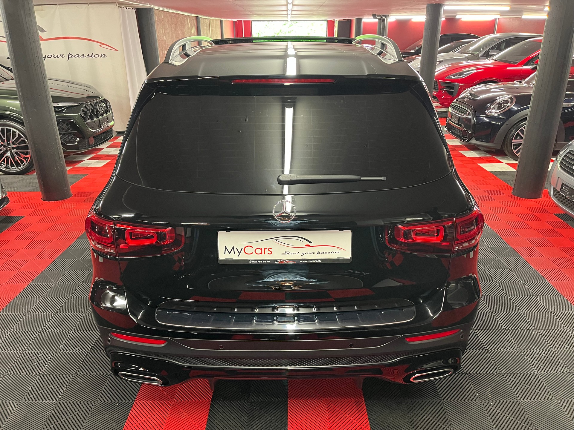 MERCEDES-BENZ GLB 250 4Matic AMG Line 8G-Tronic-image-7