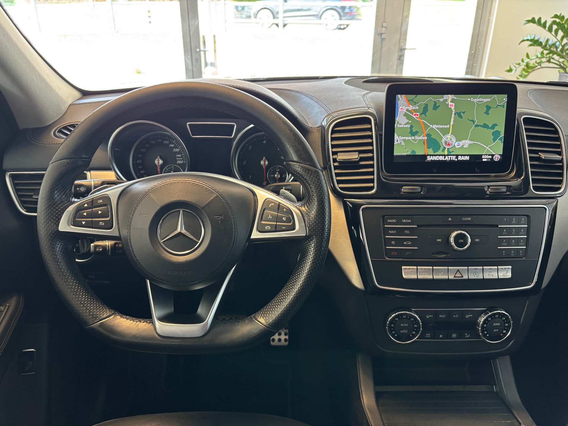 MERCEDES-BENZ GLS 350 d AMG-LINE 4Matic 9G-TRONIC-image-11