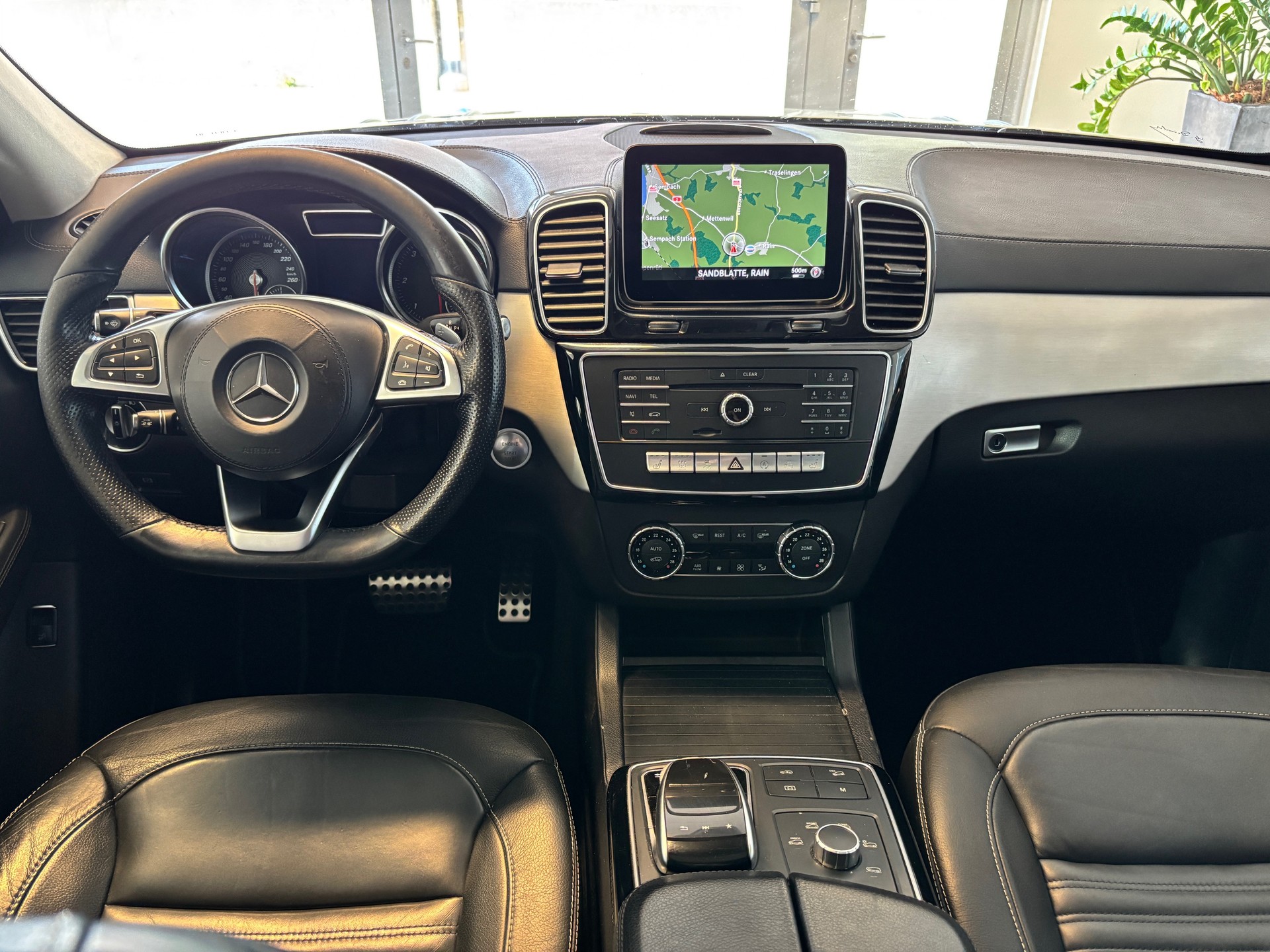 MERCEDES-BENZ GLS 350 d AMG-LINE 4Matic 9G-TRONIC-image-10