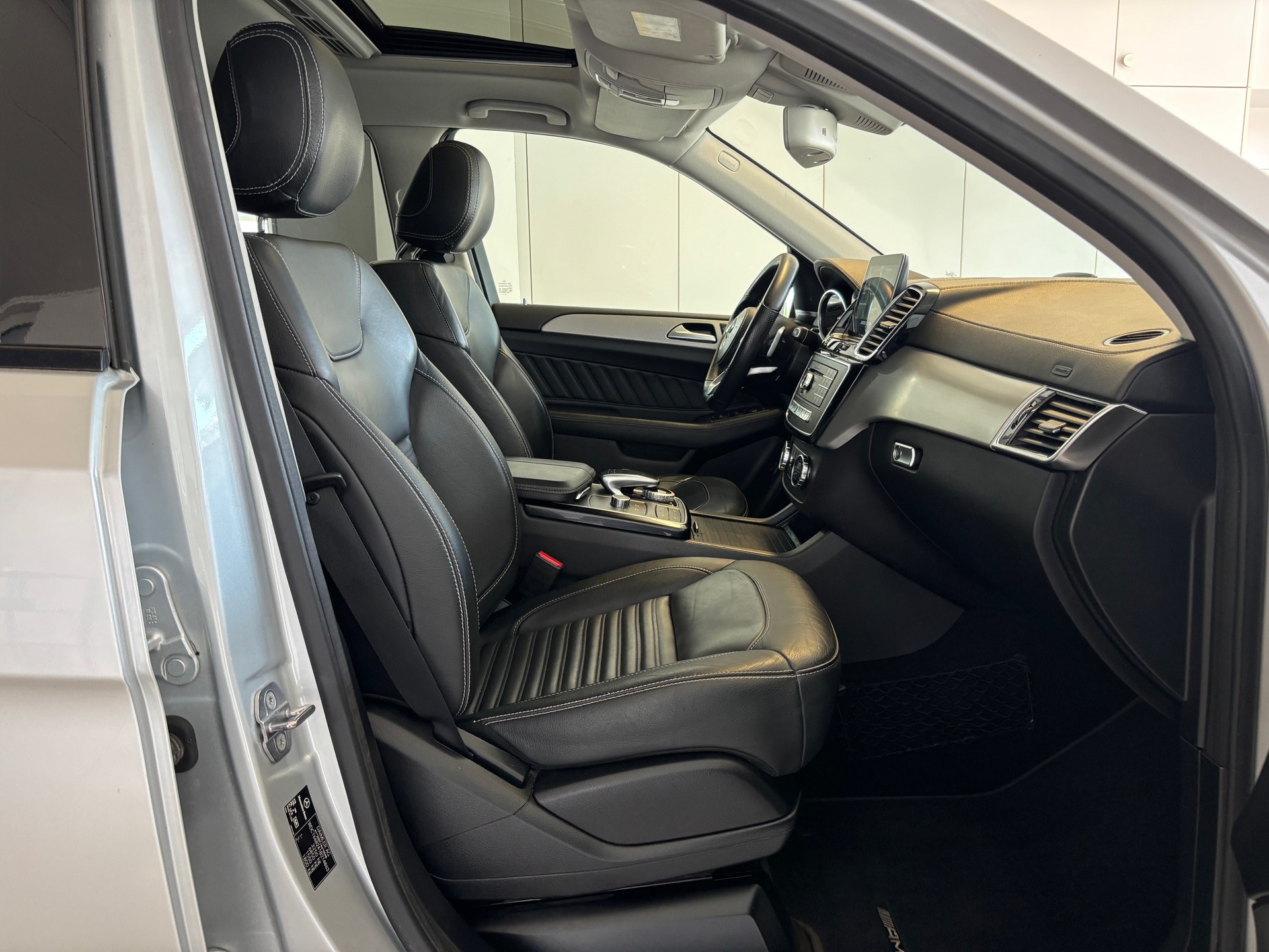 MERCEDES-BENZ GLS 350 d AMG-LINE 4Matic 9G-TRONIC-image-9