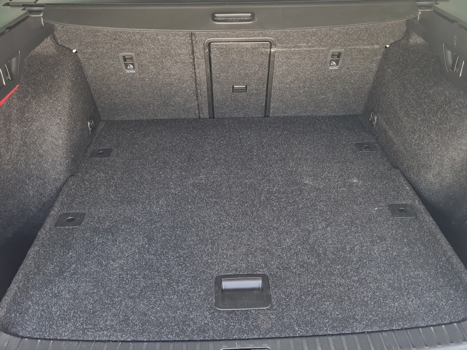 SKODA Octavia Combi 2.0 TDI DSG Ambition-image-9