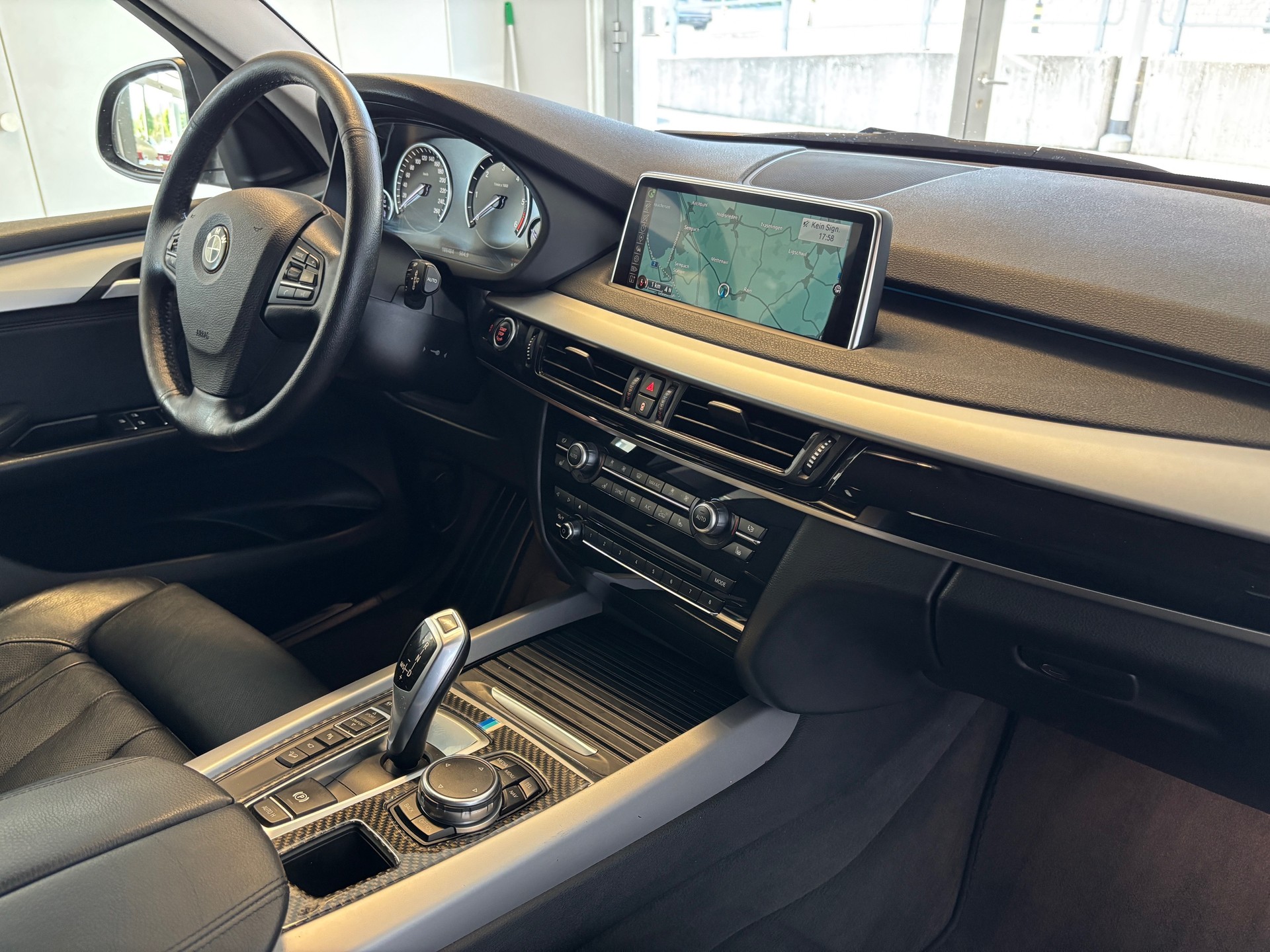 BMW X5 xDrive 30d Steptronic-image-8