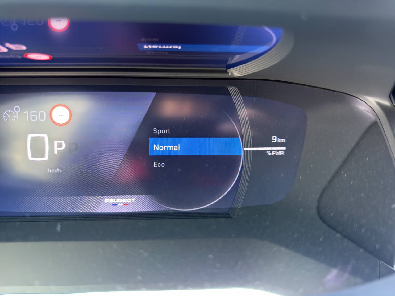 PEUGEOT 208 1.2 Hybrid 145 GT-image-11