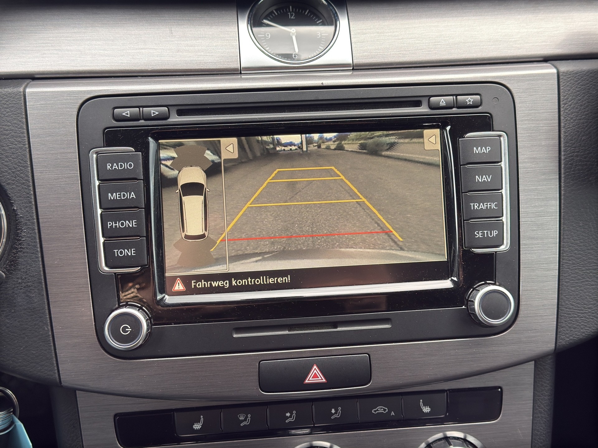 VW Passat Variant 2.0 TSI Comfortline DSG-image-15