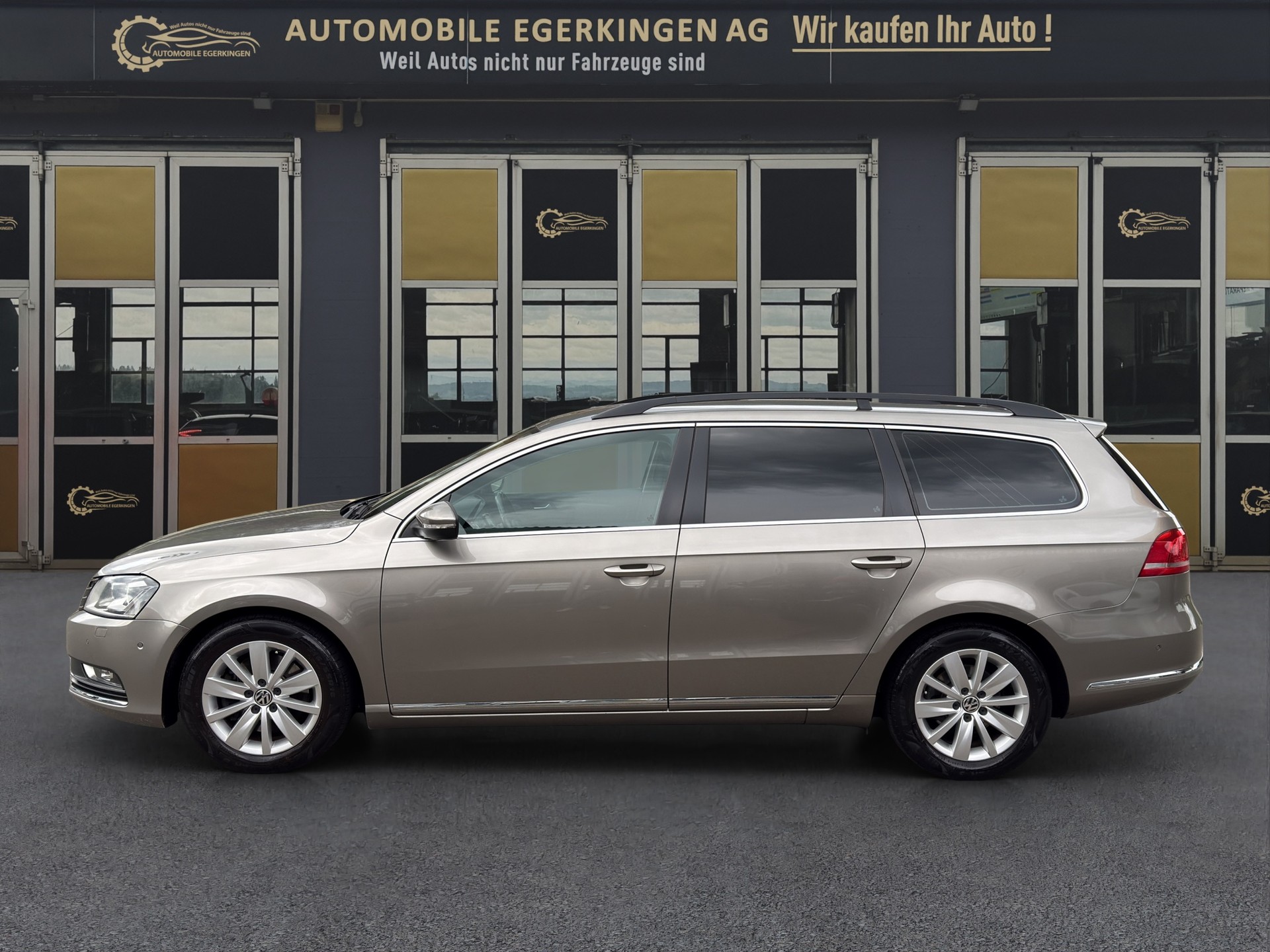 VW Passat Variant 2.0 TSI Comfortline DSG-image-7