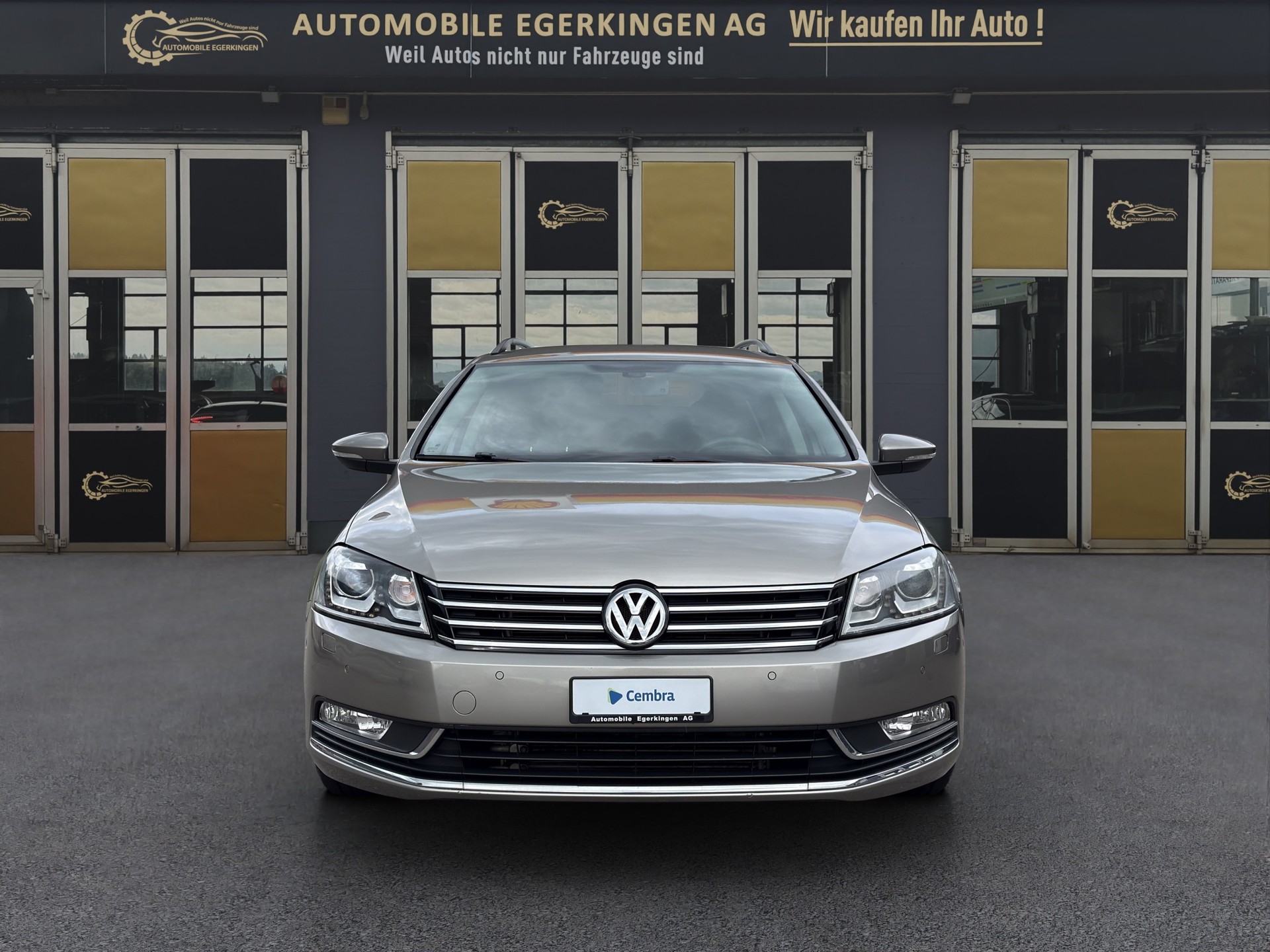 VW Passat Variant 2.0 TSI Comfortline DSG-image-1