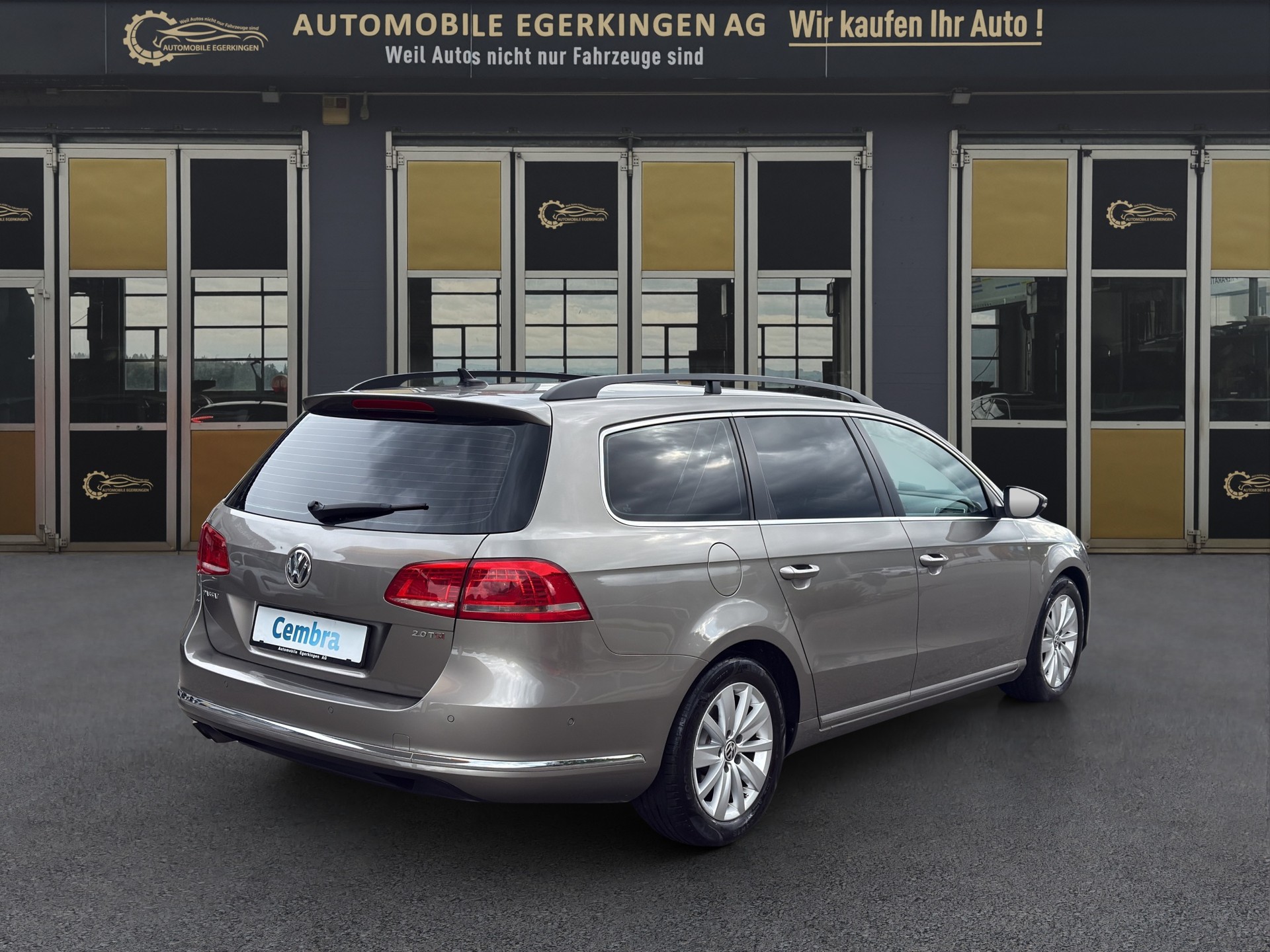 VW Passat Variant 2.0 TSI Comfortline DSG-image-4