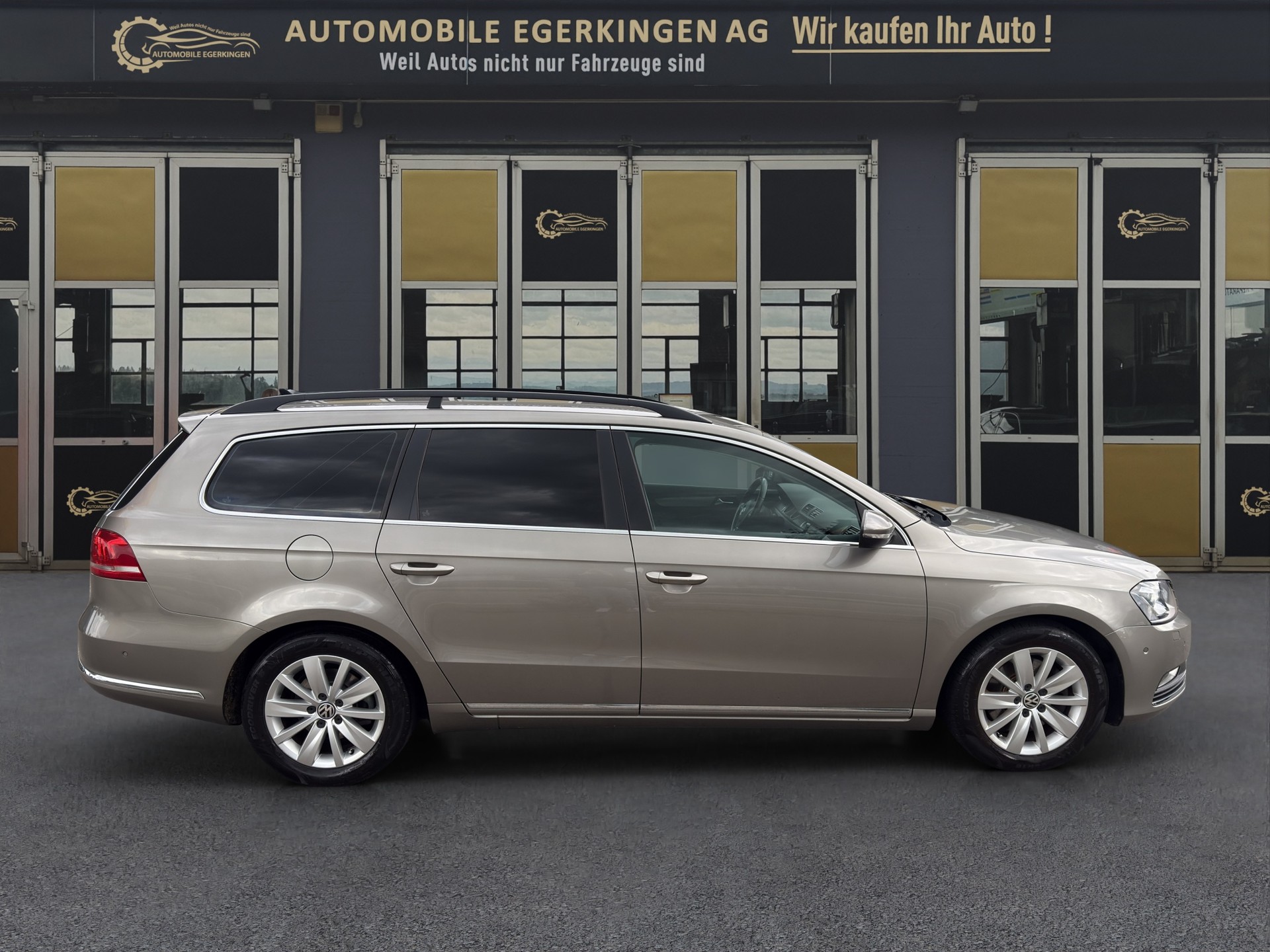 VW Passat Variant 2.0 TSI Comfortline DSG-image-3