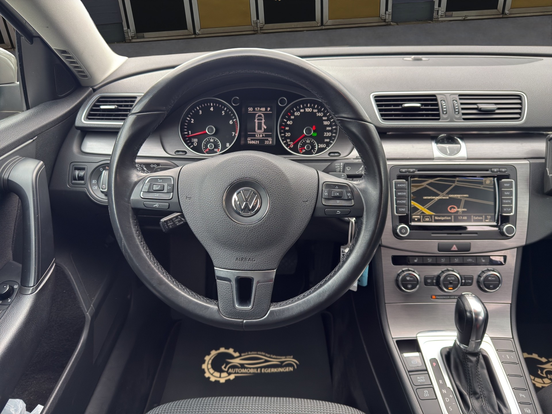 VW Passat Variant 2.0 TSI Comfortline DSG-image-11