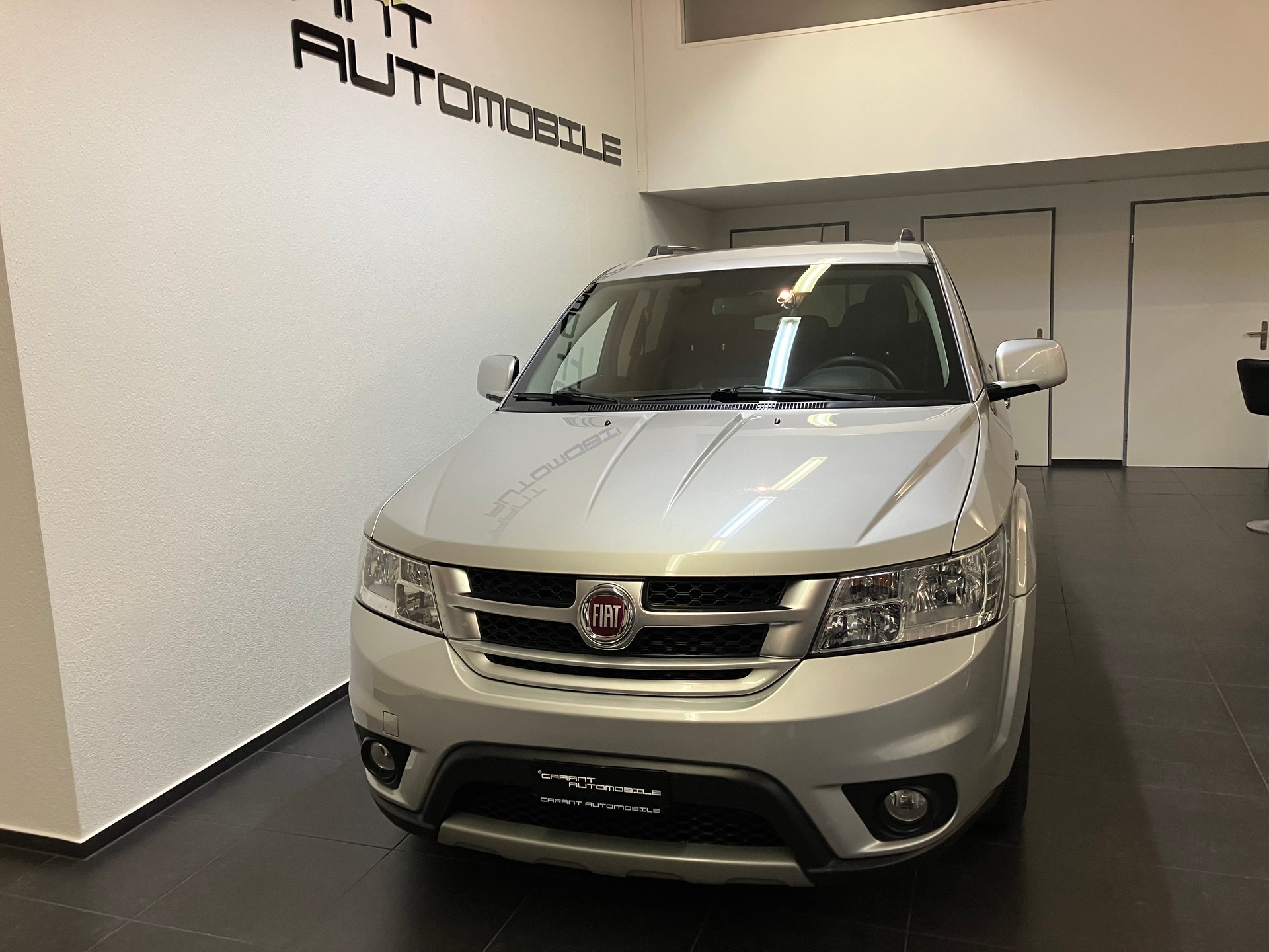 FIAT Freemont 2.0 MJ Lounge AWD Automat-image-3