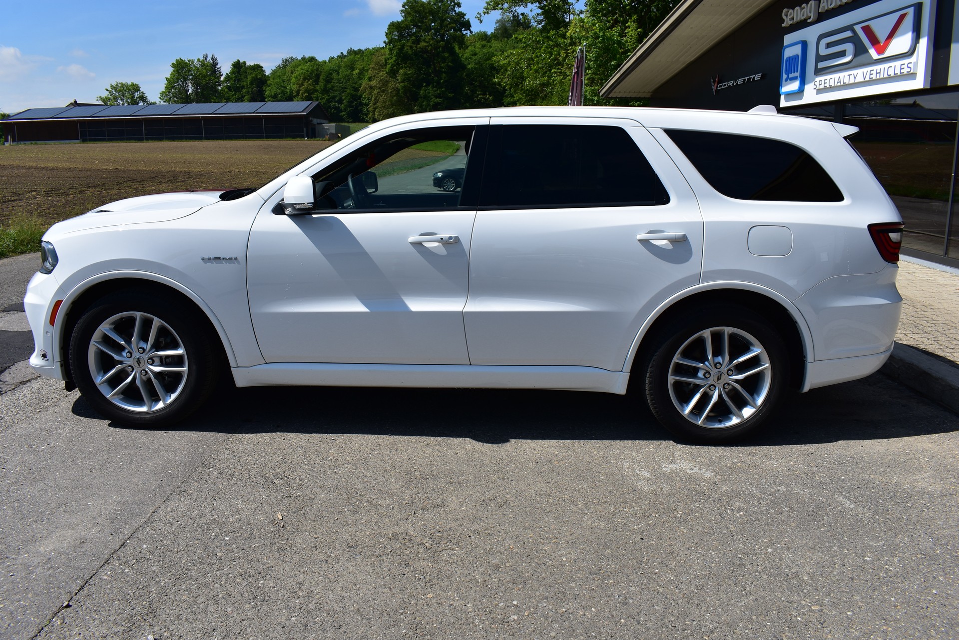 DODGE Durango R/T 5.7 RWD-image-2
