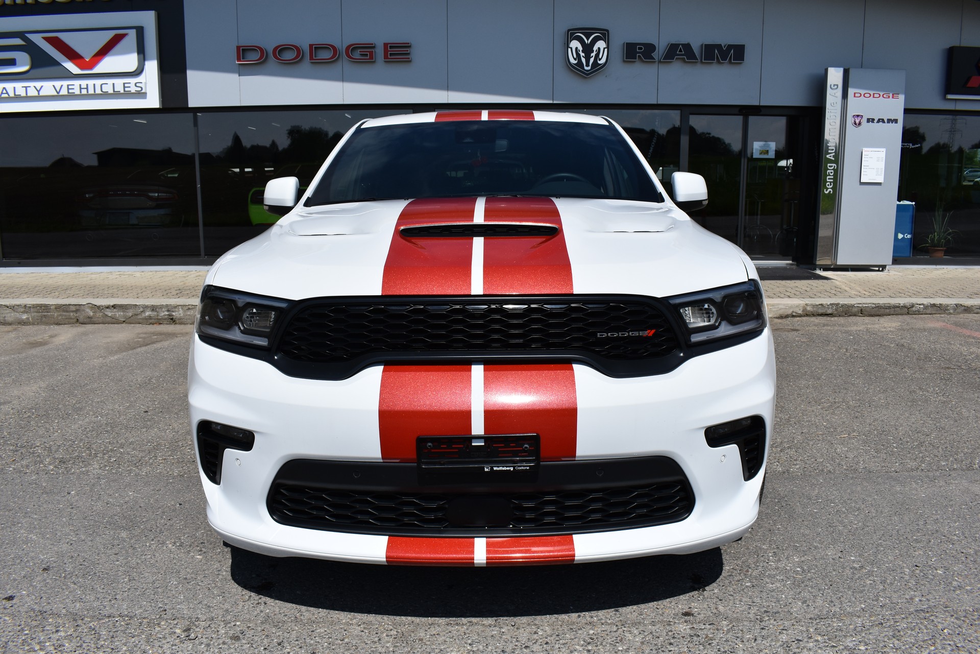 DODGE Durango R/T 5.7 RWD-image-0