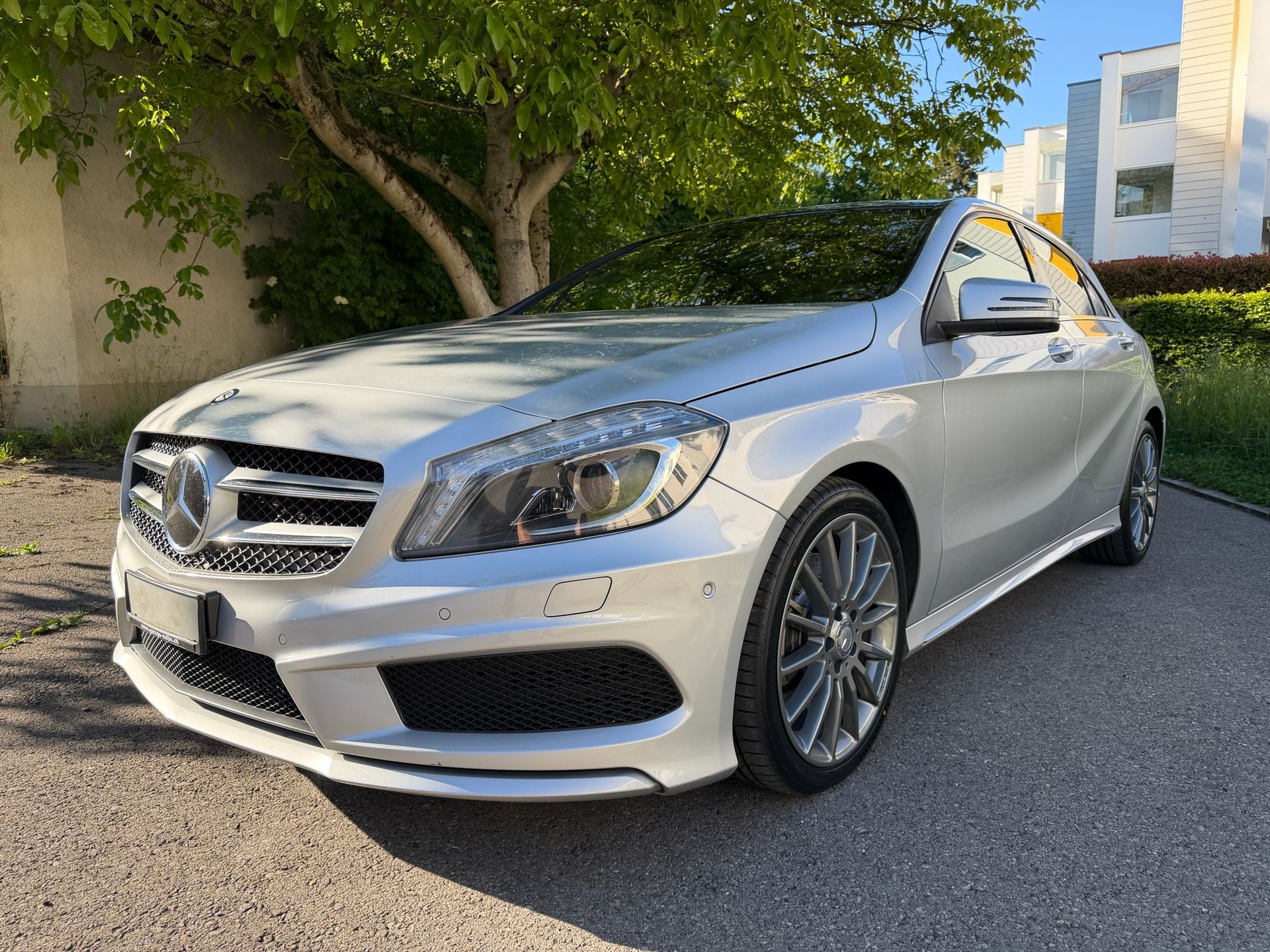 MERCEDES-BENZ A 250 AMG Line 4Matic 7G-DCT-image-0