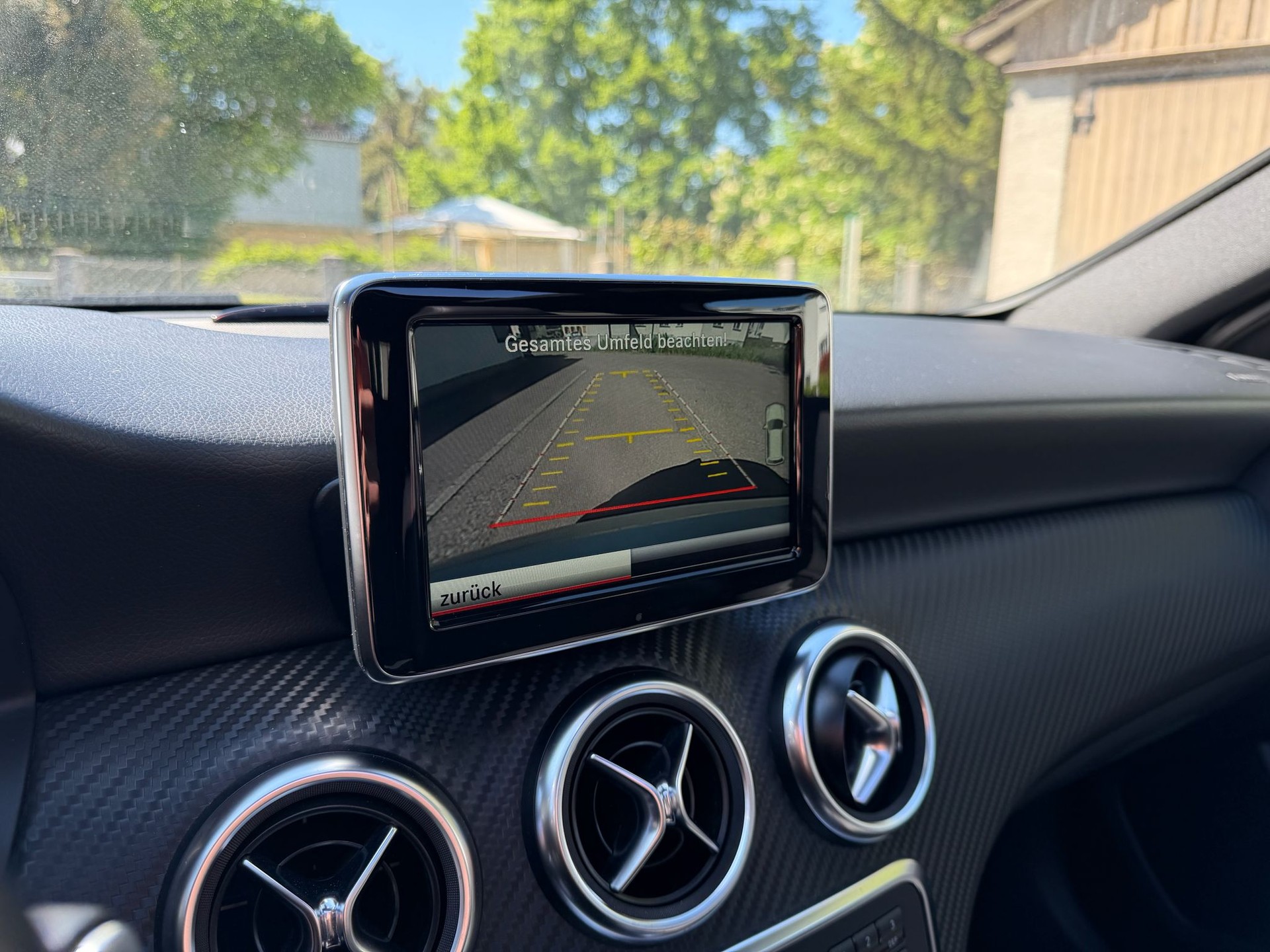 MERCEDES-BENZ A 250 AMG Line 4Matic 7G-DCT-image-19