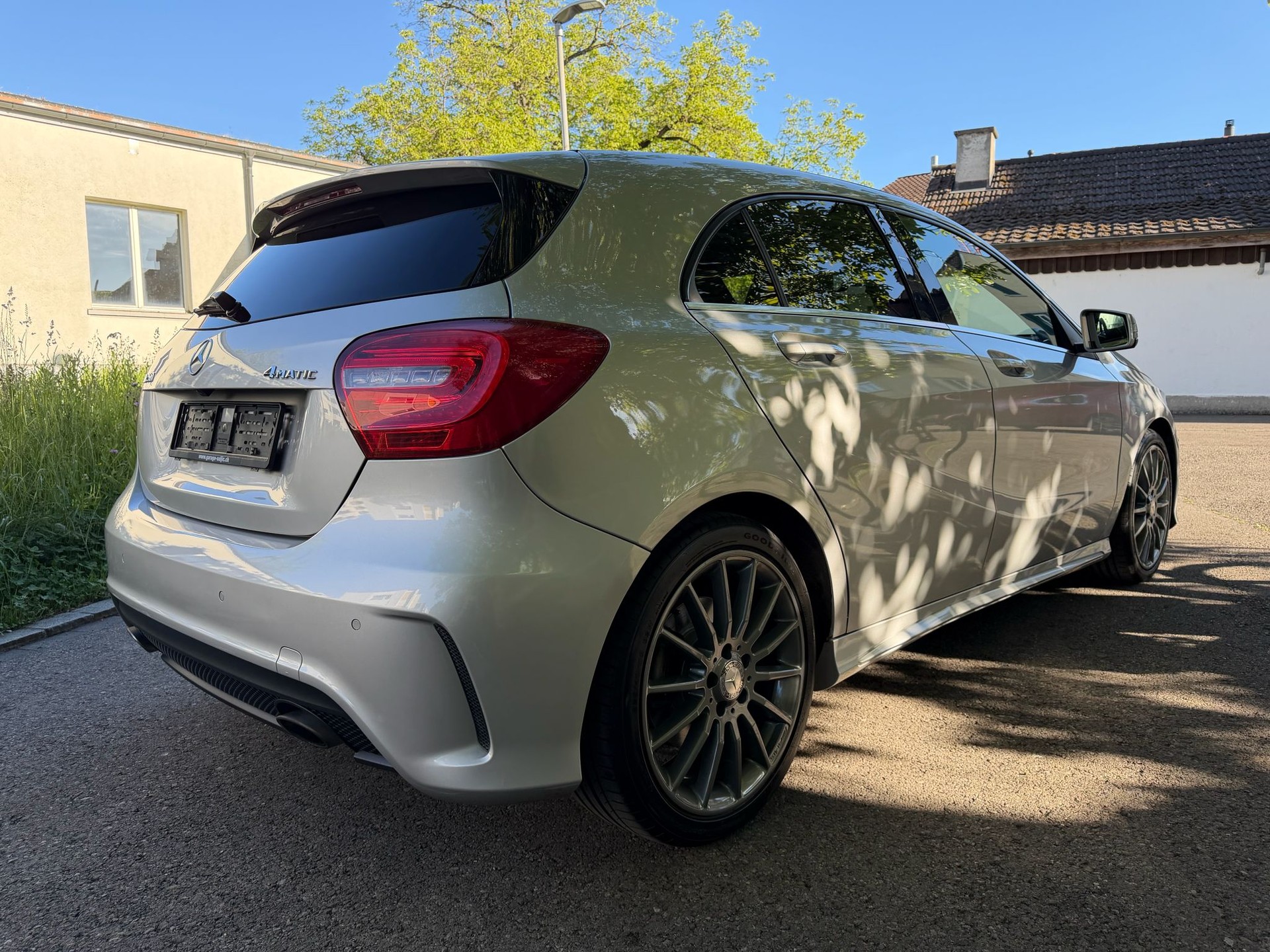 MERCEDES-BENZ A 250 AMG Line 4Matic 7G-DCT-image-1