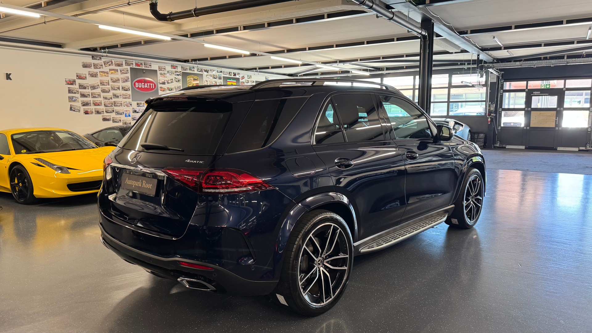 MERCEDES-BENZ GLE 350 de 4Matic AMG Line 9G-Tronic-image-5