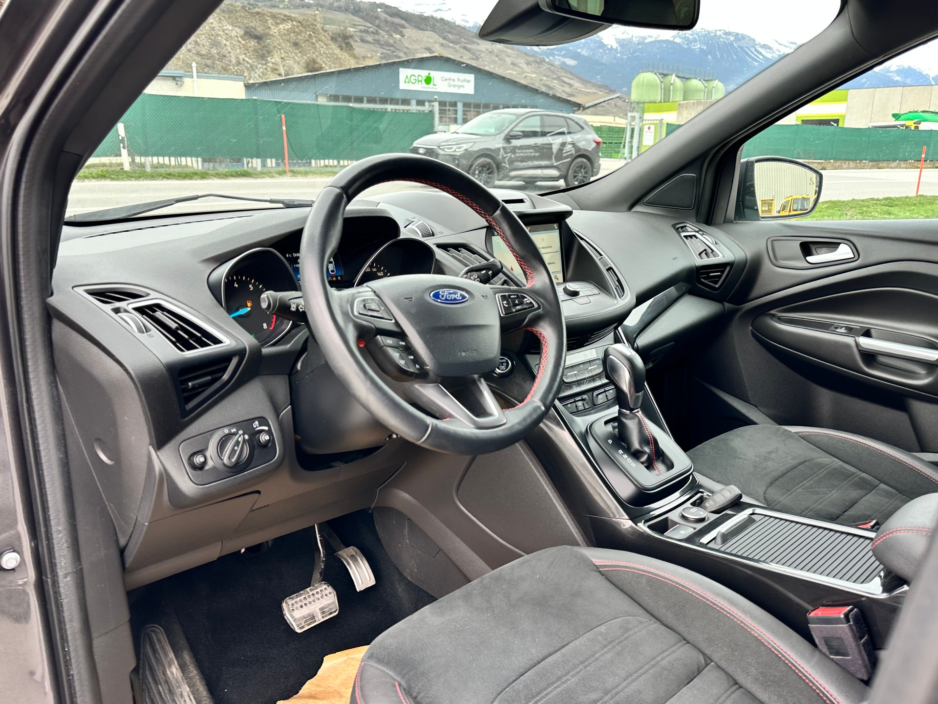 FORD Kuga 1.5 SCTi ST Line 4WD Automatic-image-8