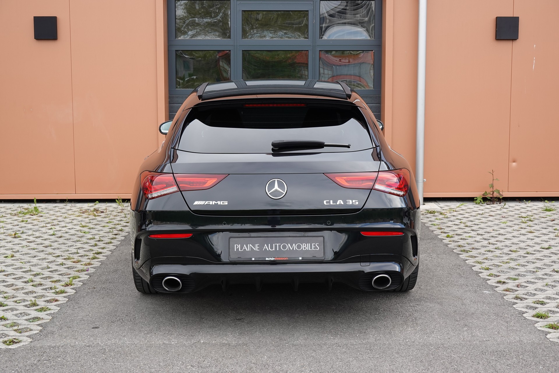 MERCEDES-BENZ CLA Shooting Brake 35 AMG 4Matic -" Sièges AMG * Toit Ouvrant * Sièges Electriques+Chauffant * GPS * Lumière Ambiance "-image-8