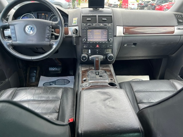 VW Touareg 3.2 V6-image-9