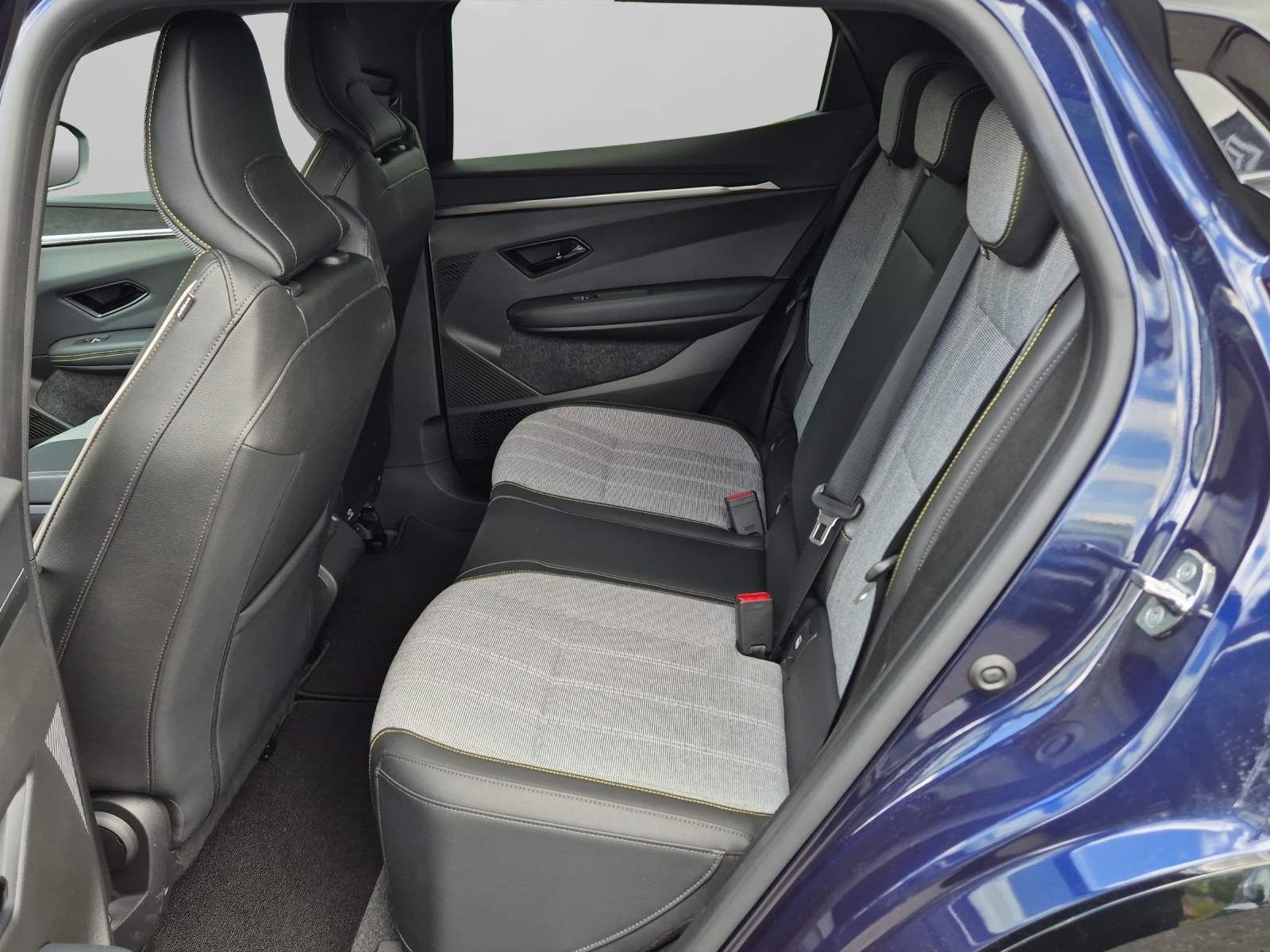 RENAULT Mégane E-Tech techno-image-6
