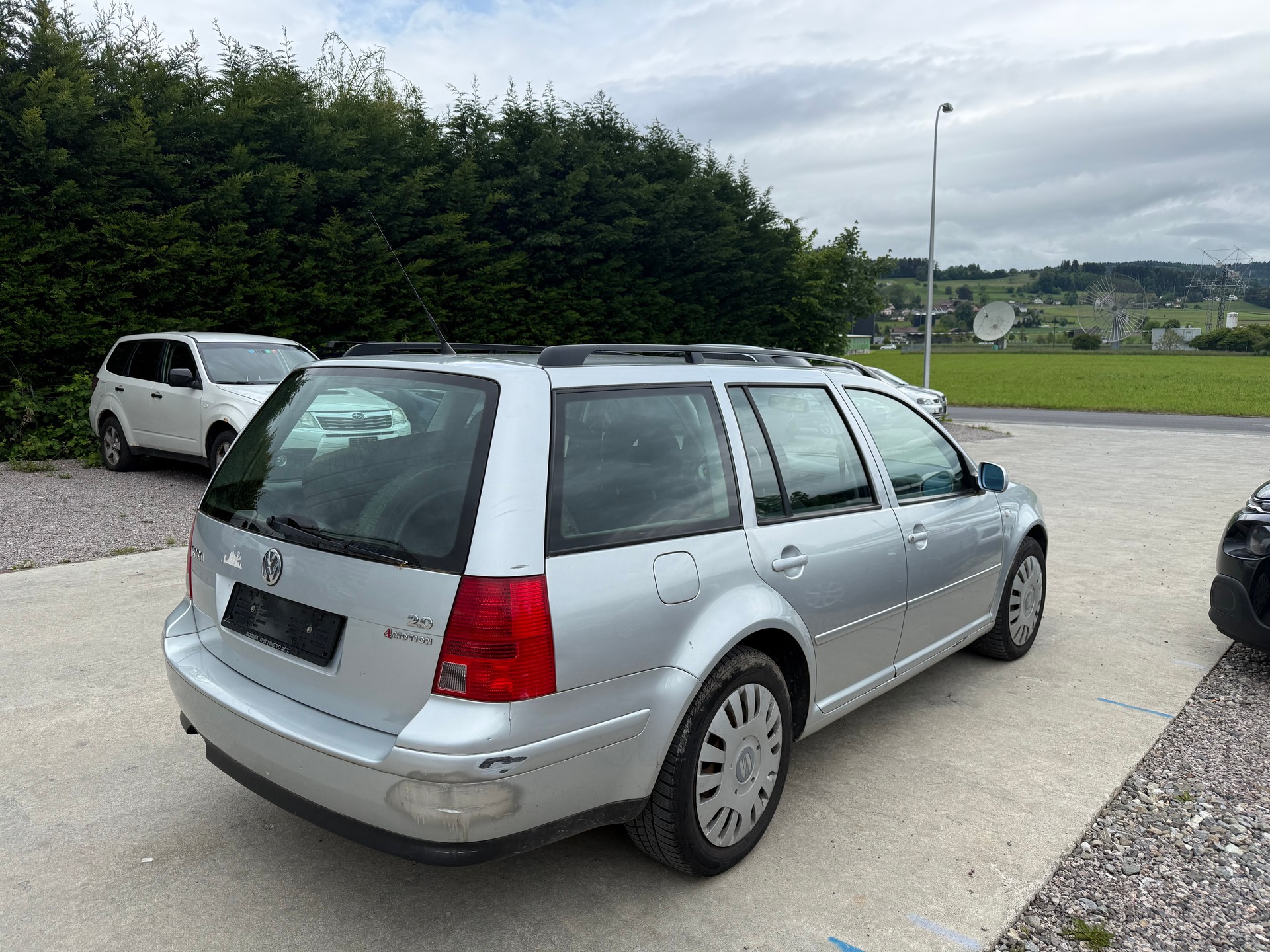 VW Bora Variant 2.0 Comfortline 4Motion-image-5