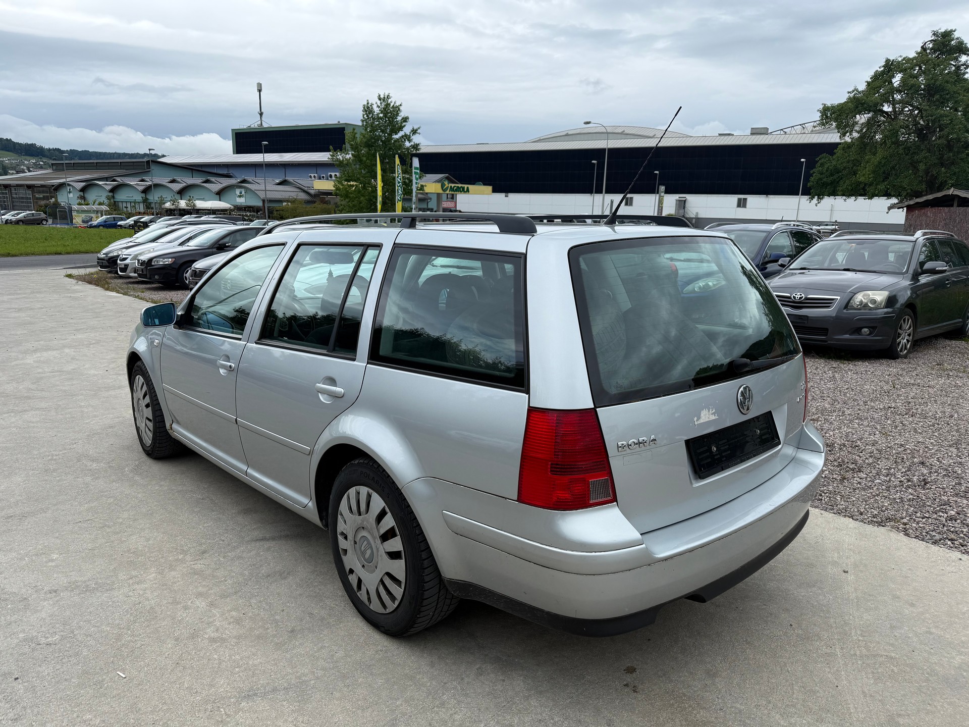 VW Bora Variant 2.0 Comfortline 4Motion-image-2