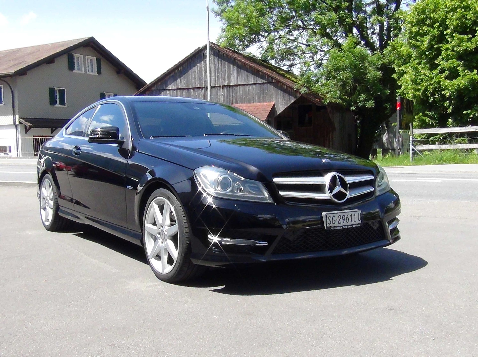 MERCEDES-BENZ C 180 Coupé-image-2