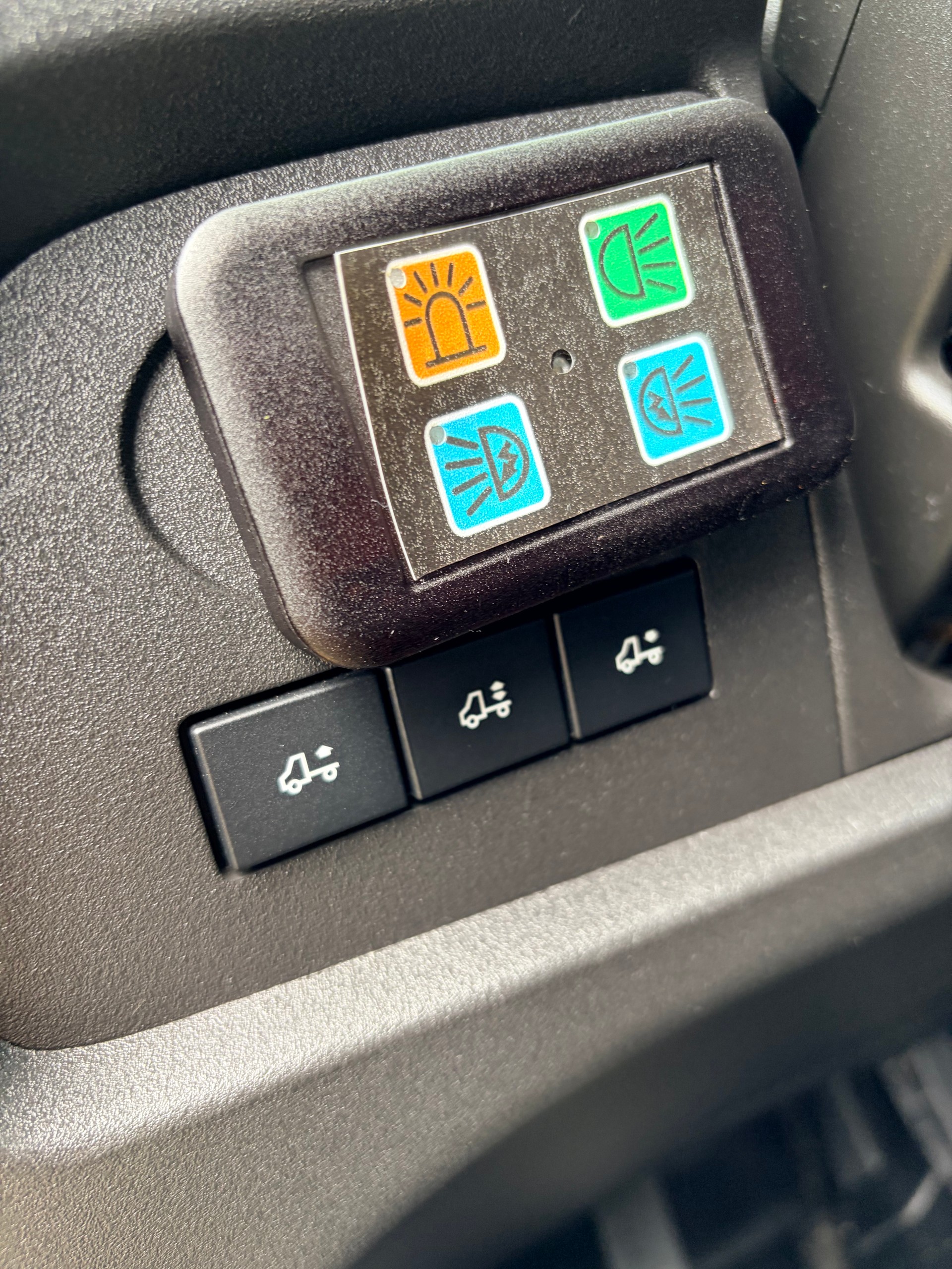 IVECO 70 C 18-image-9