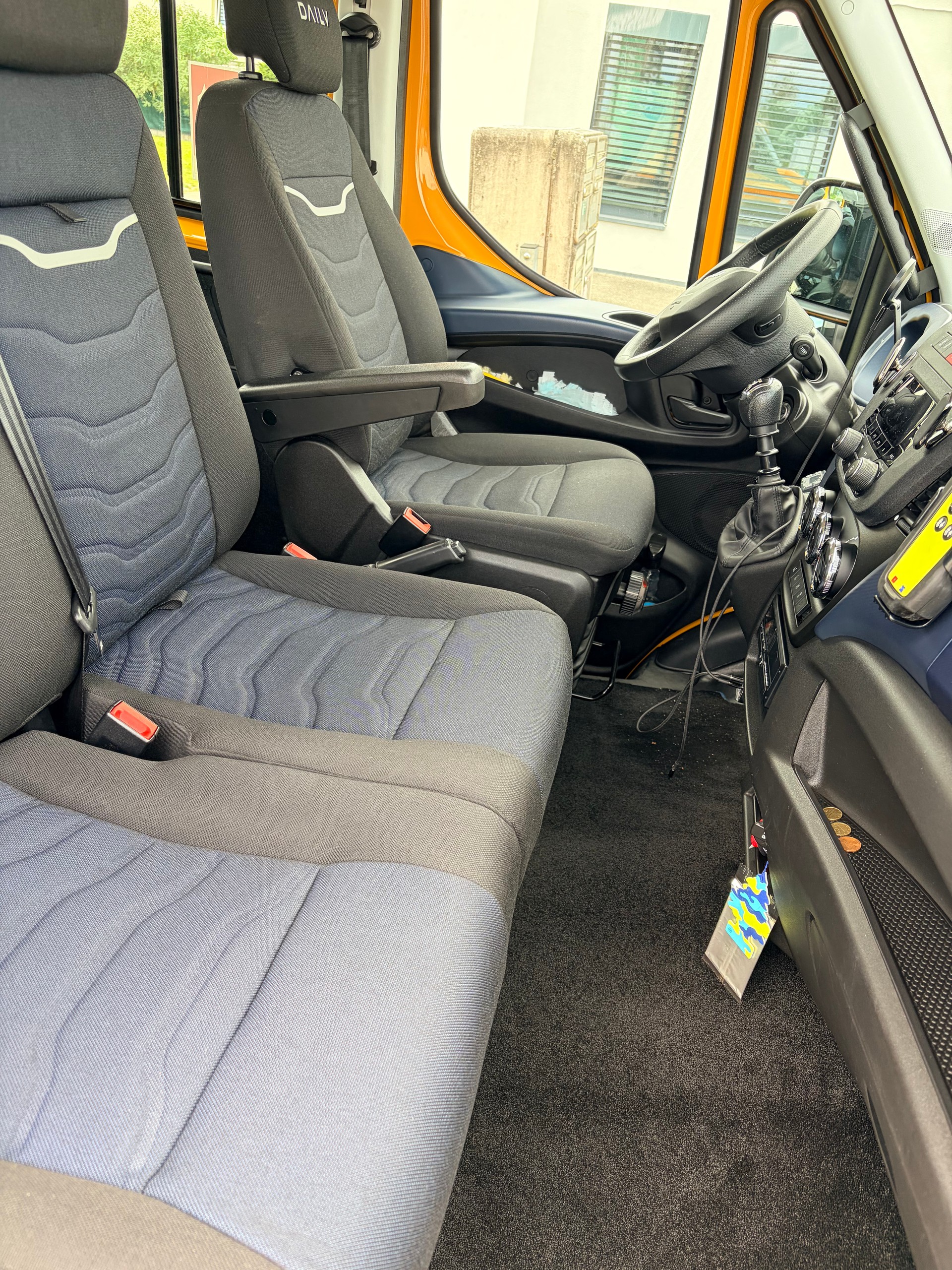 IVECO 70 C 18-image-6