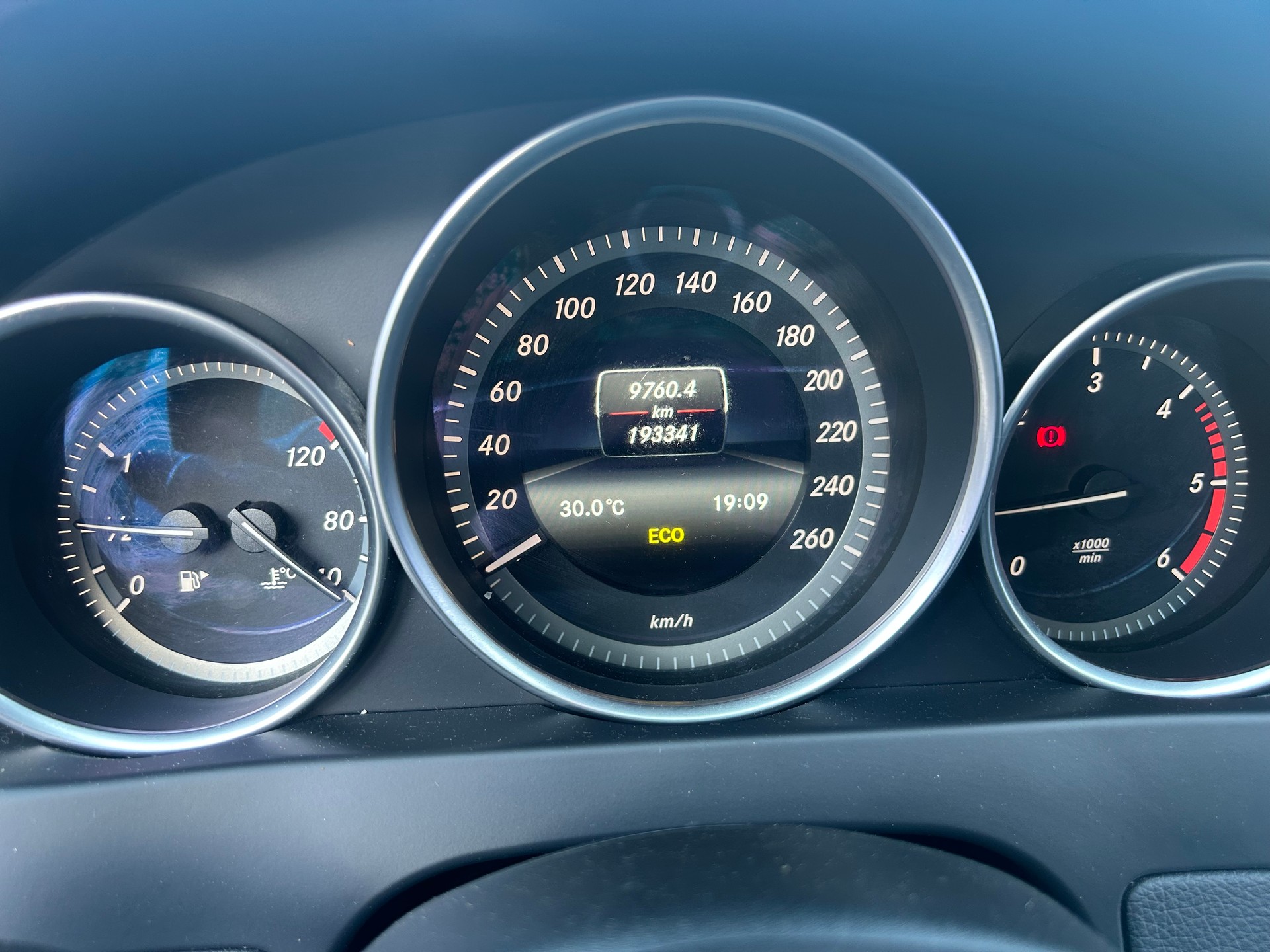 MERCEDES-BENZ C 200 CDI Elégance-image-9